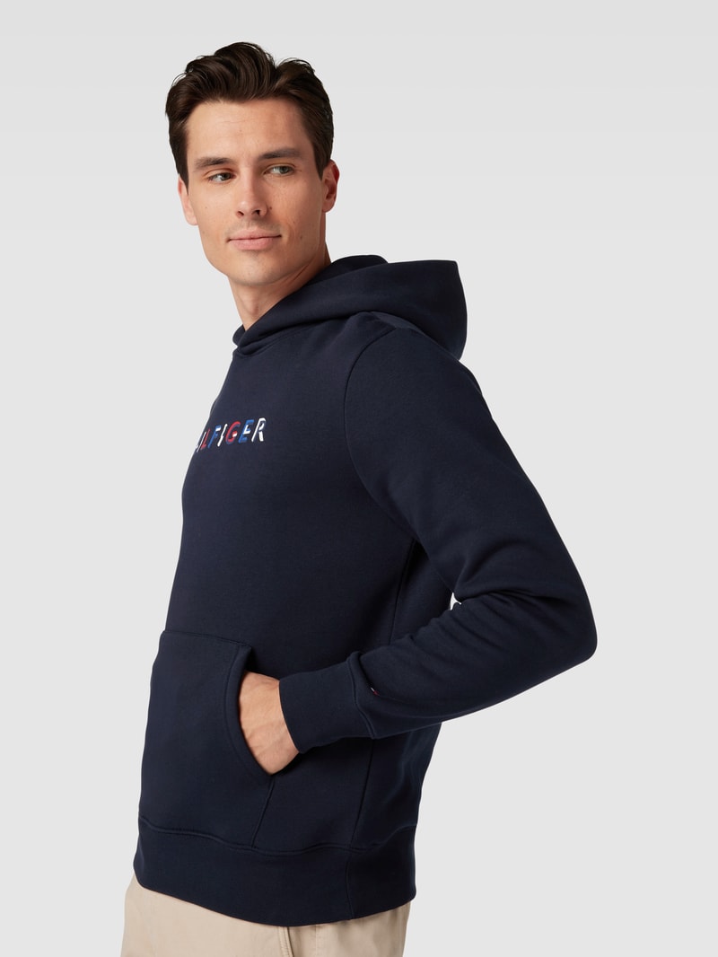 Hoodie mit Label-Print in marineblau