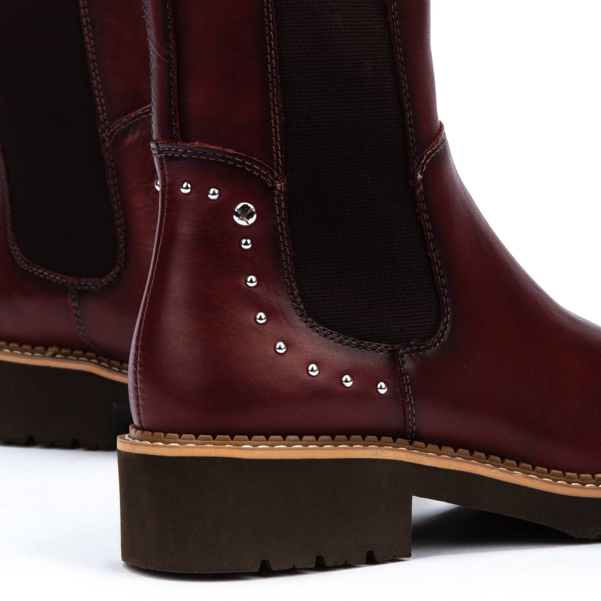 Damskie skórzane buty Pikolinos Vicar - CLAY