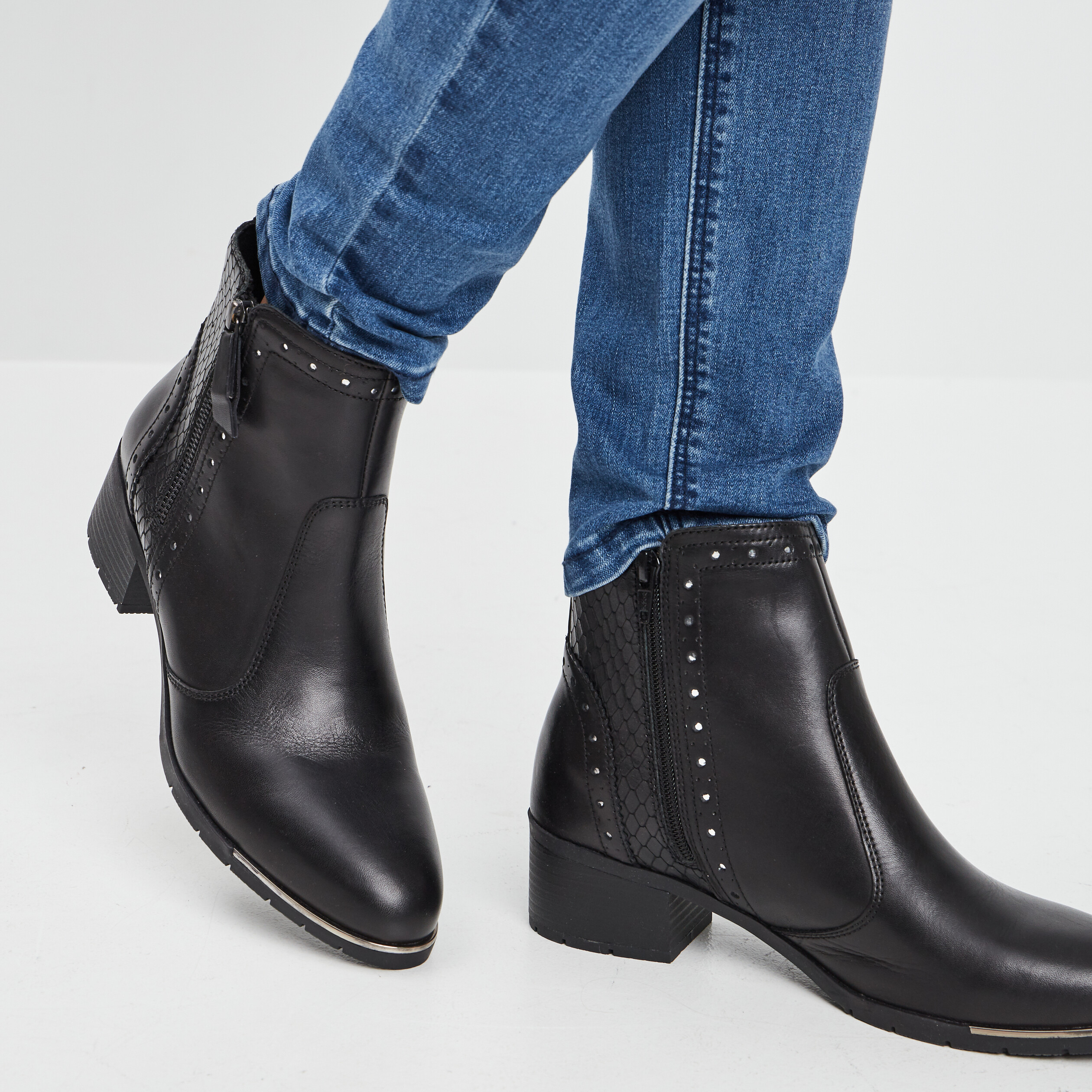 Bottines à talons en cuir noir femme | La Halle