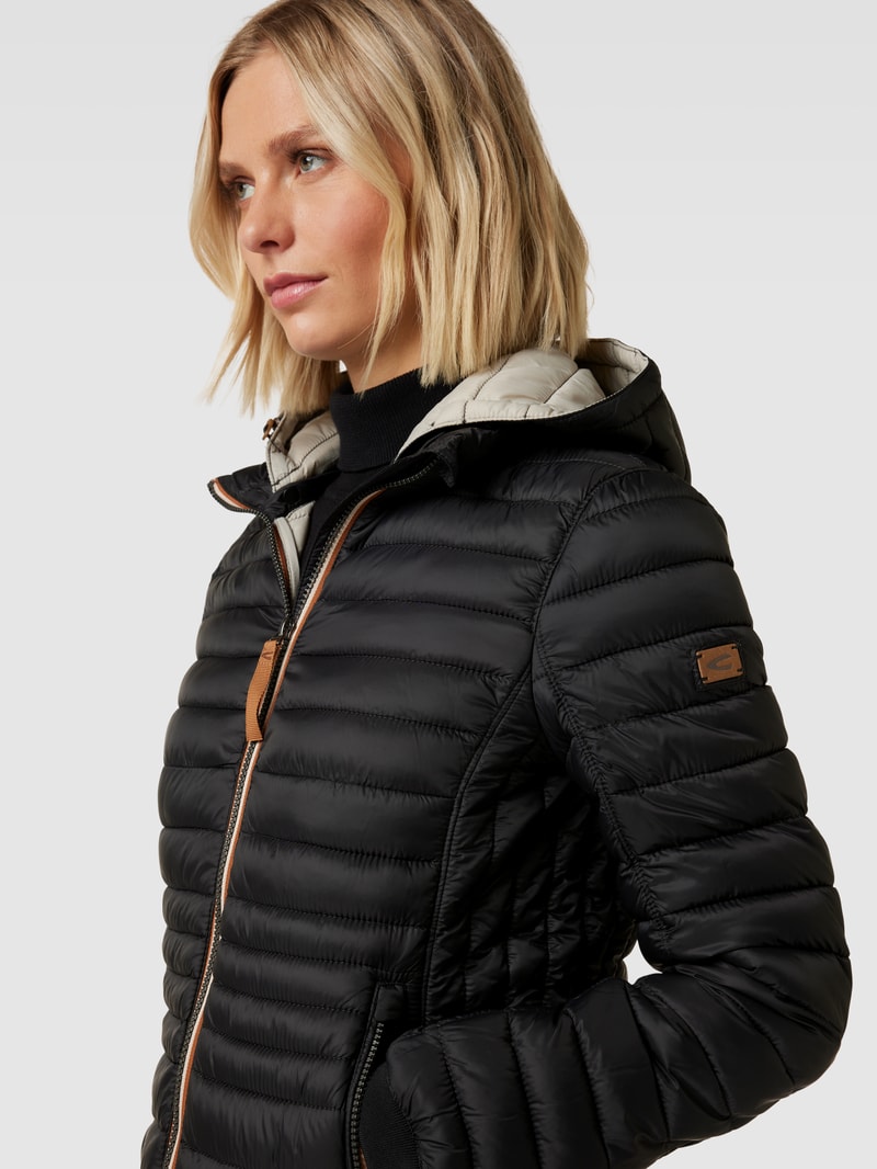 Steppmantel mit Label-Details in schwarz