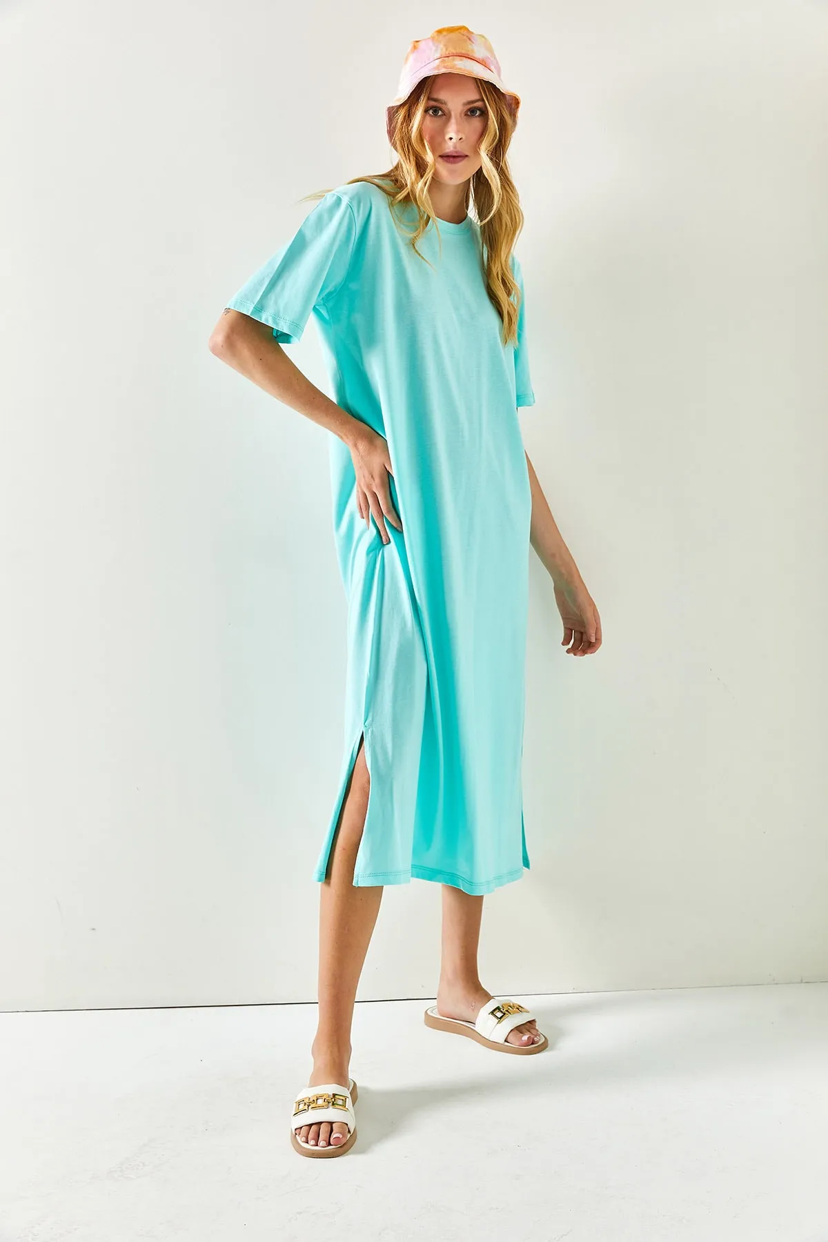 Olalook  Mintgrünes Oversize-Baumwollkleid für Damen mit Seitenschlitzen ELB-19001880
