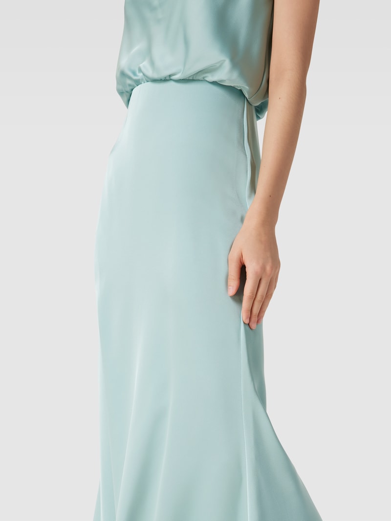 Abendkleid mit Wasserfall-Ausschnitt in mint