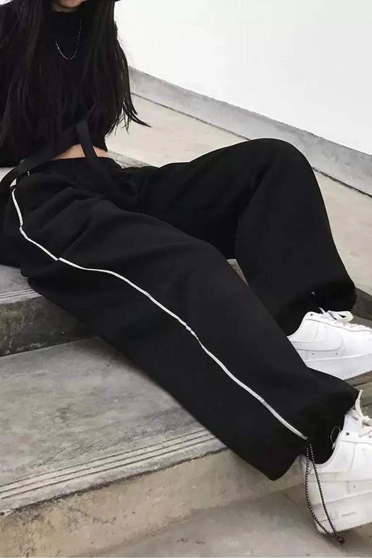 EFBUTİK  Schwarze Jogginghose mit weitem Bein und elastischen Beinen