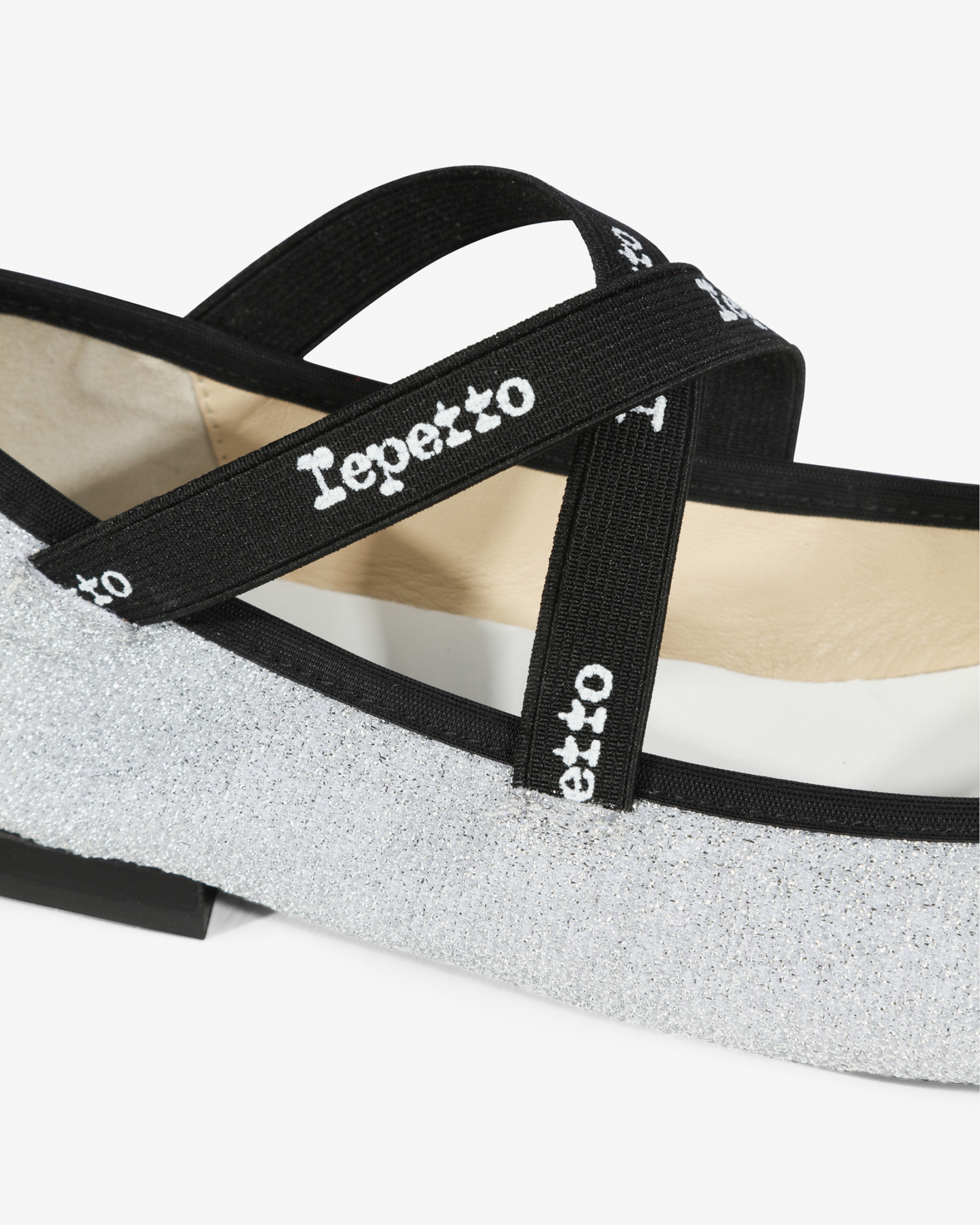 Joana Mary Janes - Shiny