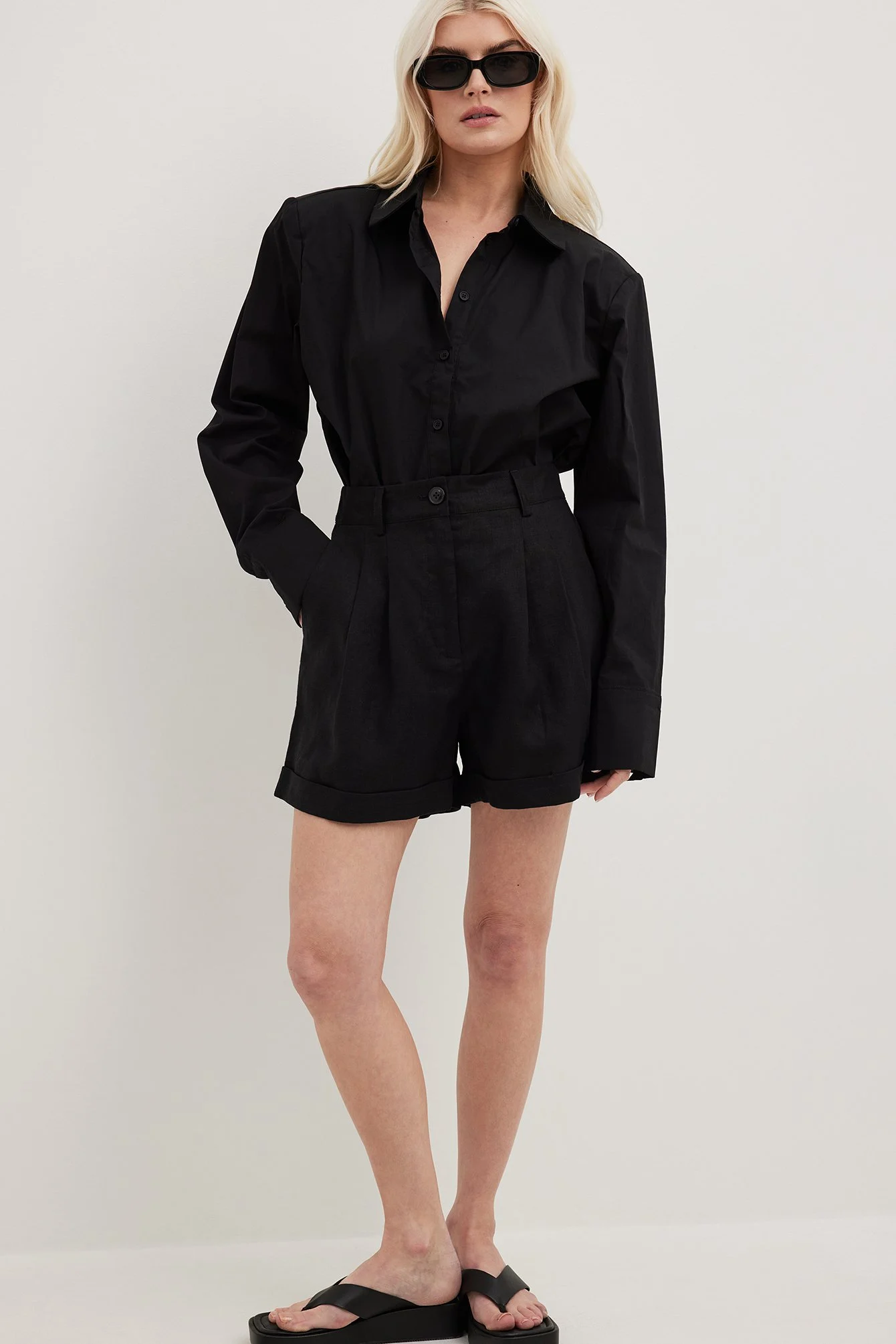 Kurze Leinenhose