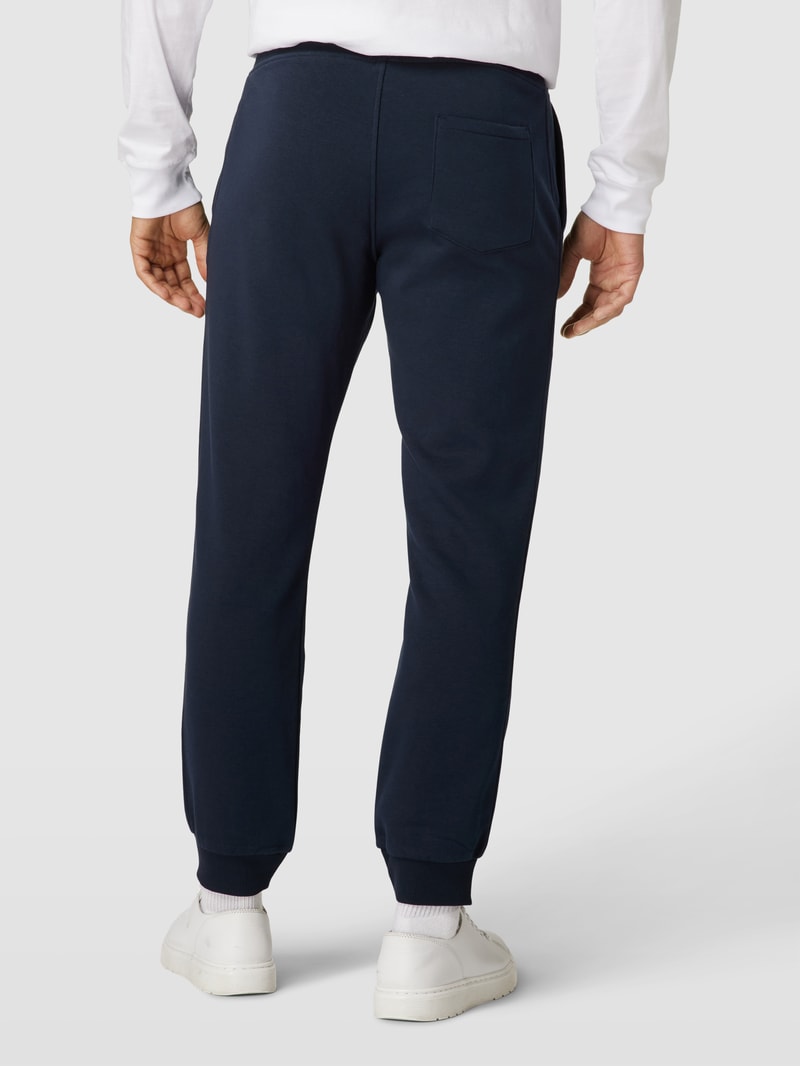 Sweatpants mit Eingrifftaschen in dunkelblau