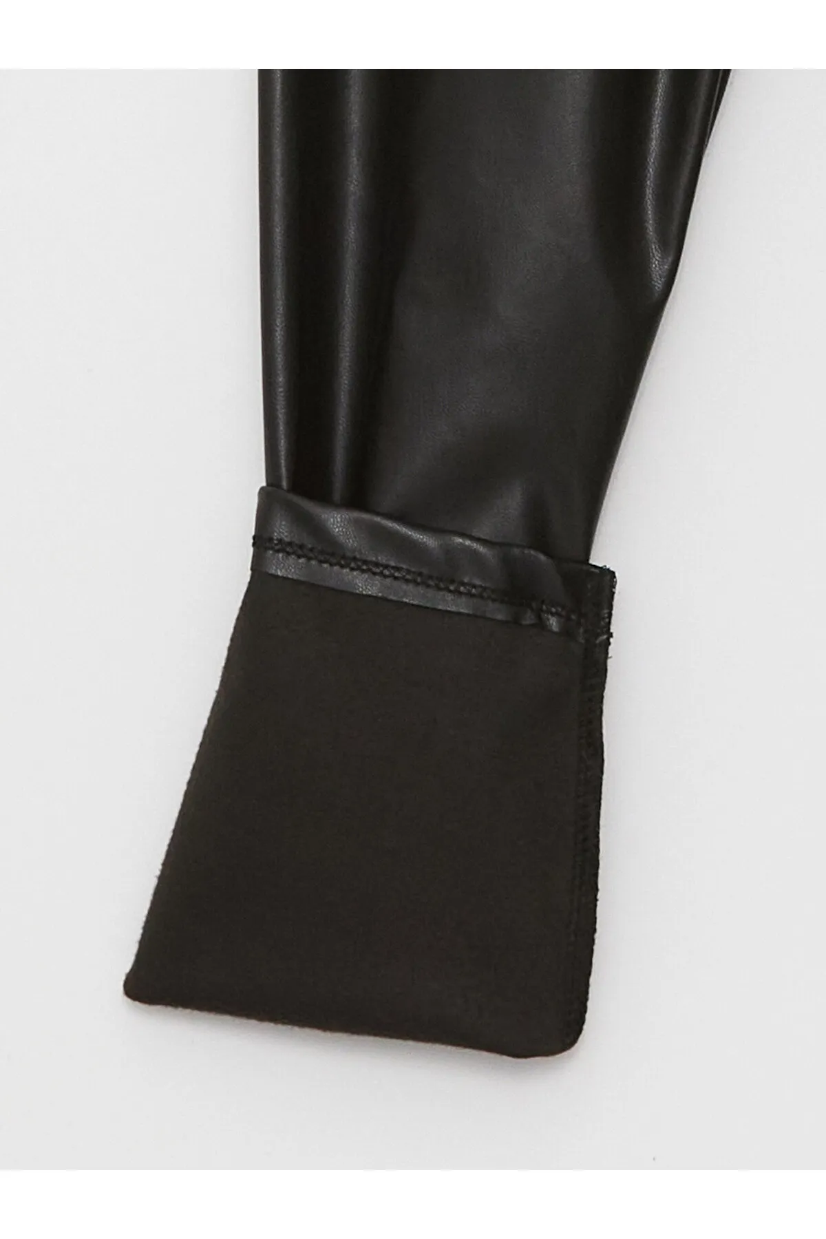 LC Waikiki  Mädchenhose in Lederoptik mit elastischem Bund