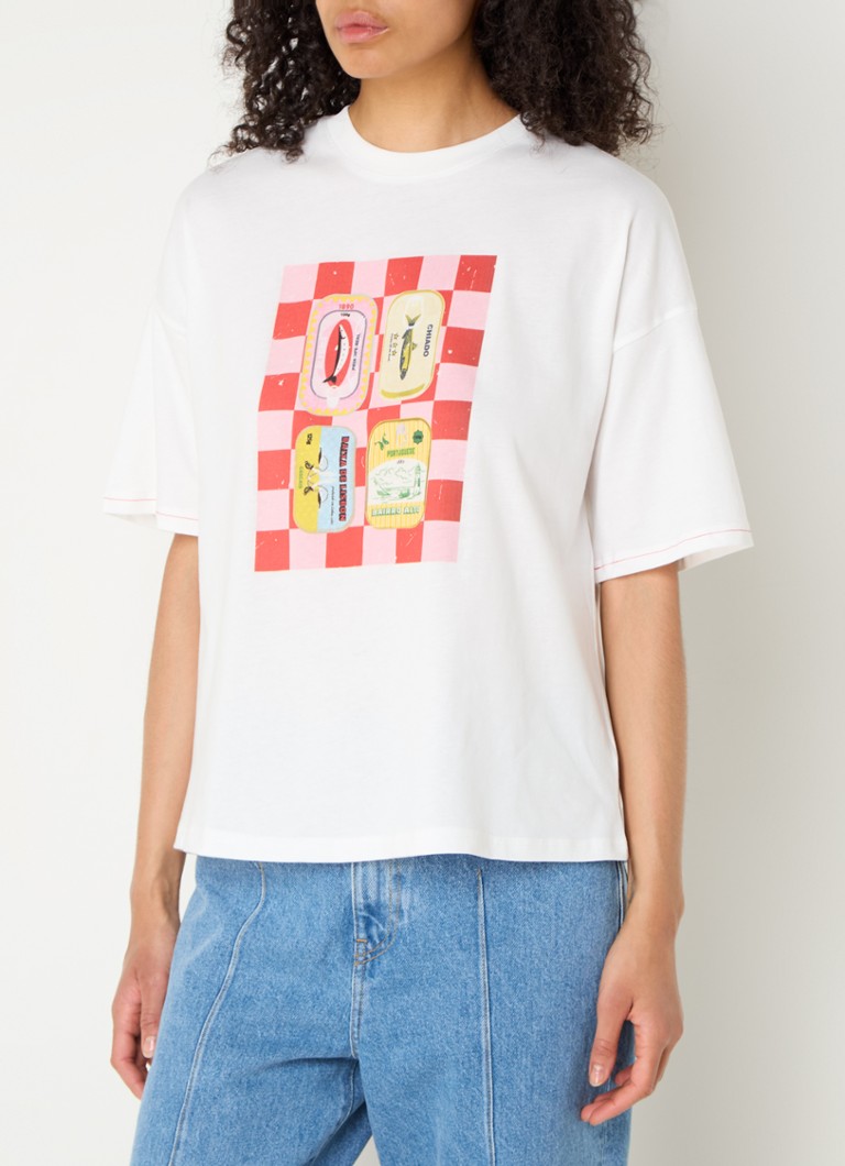 Tricou cu imprimeul „Sardine Never Fully Dressed”