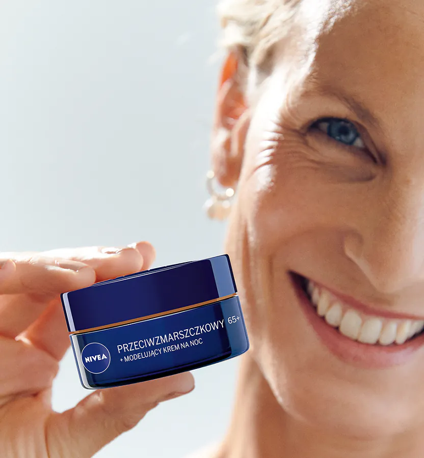 Nivea noćna krema protiv bora i oblikovanja kože 65+
