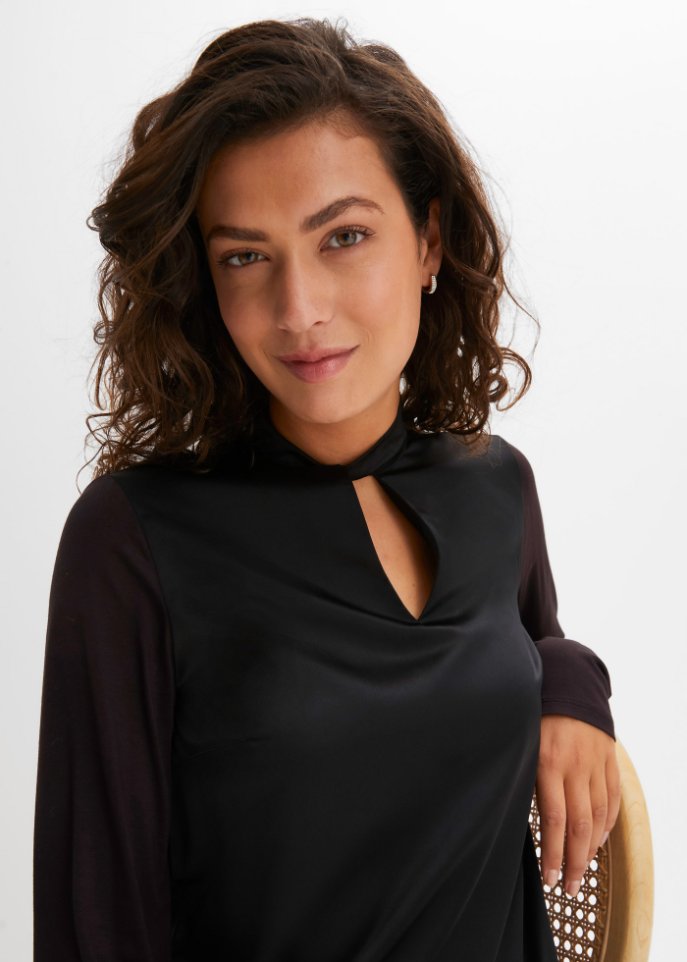 Shirt mit Twist
