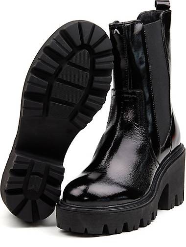 Another A Chelsea Boot