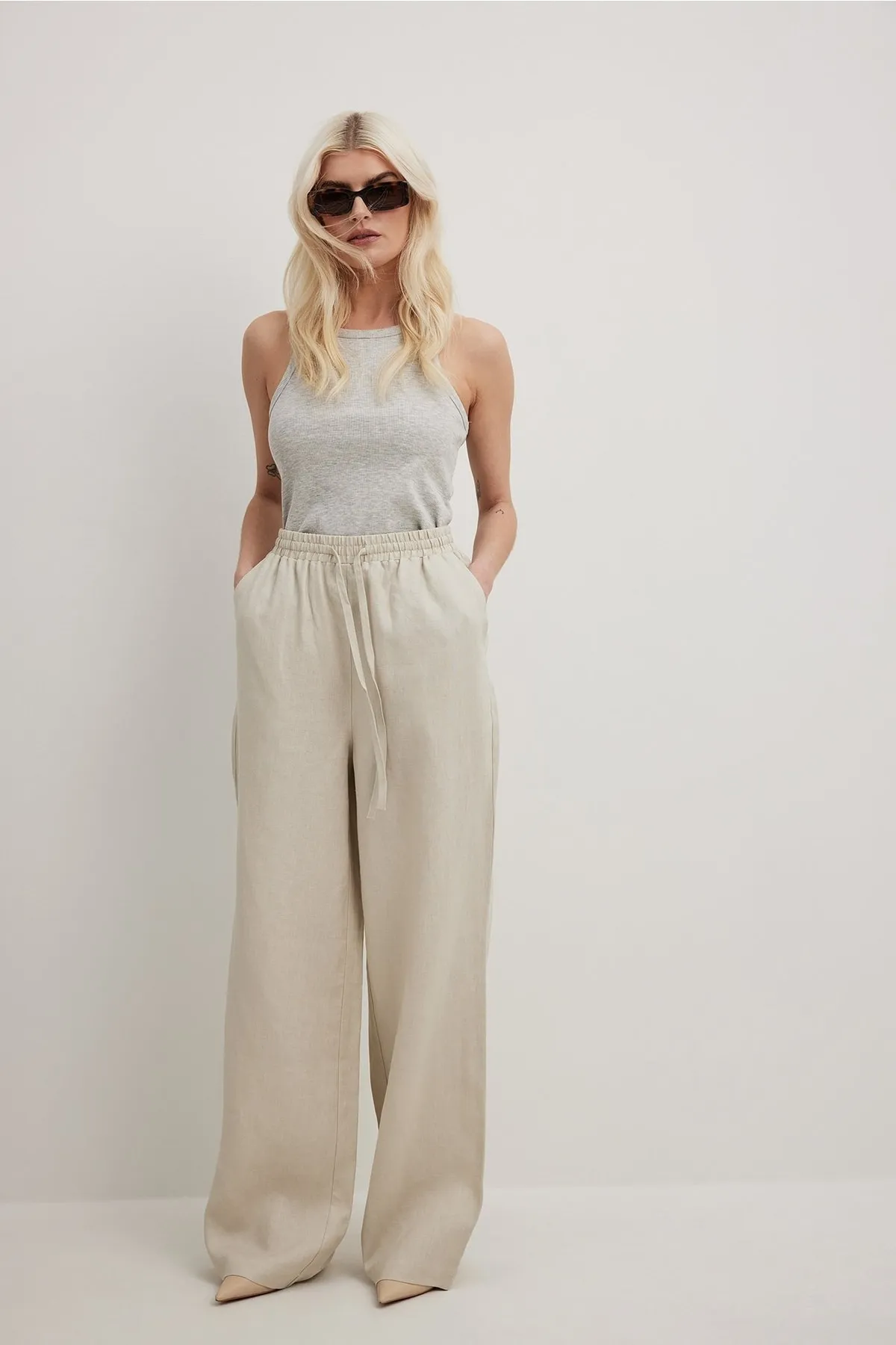 NA-KD  Leinenhose mit elastischem Bund