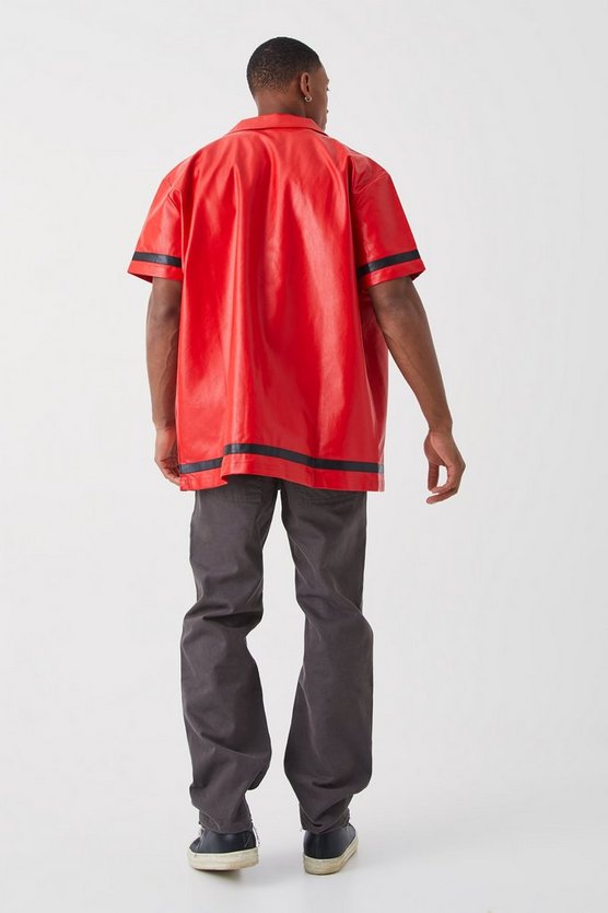 Kurzärmliges Oversize Hemd mit PU-Detail
