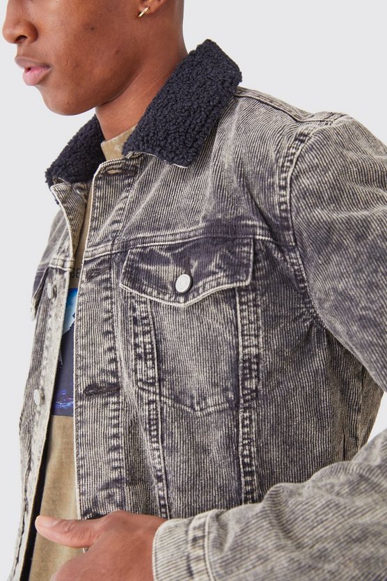 Cord-Jacke mit Acid-Waschung und Borg-Kragen