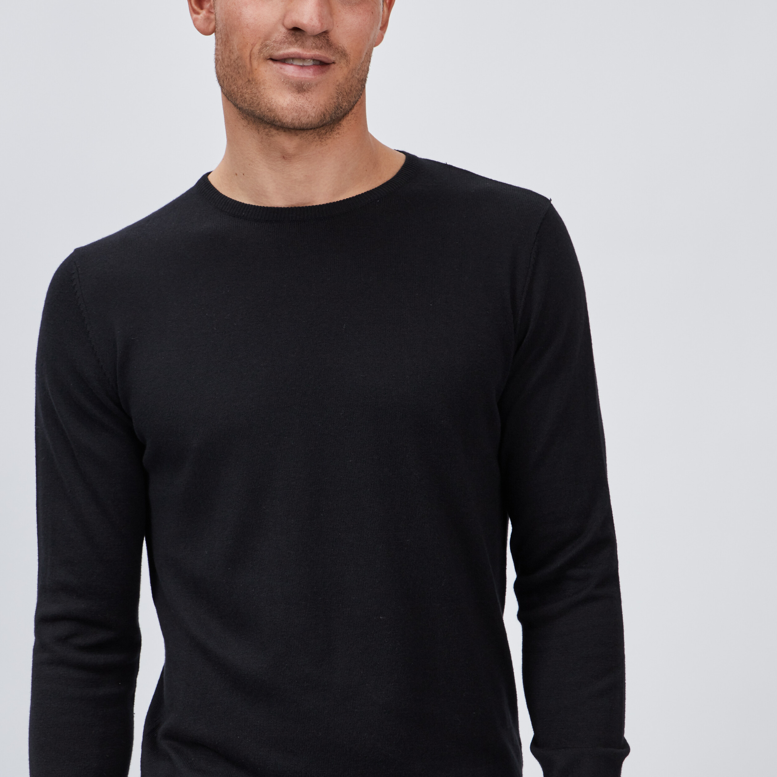 Pull droit col rond noir homme | La Halle