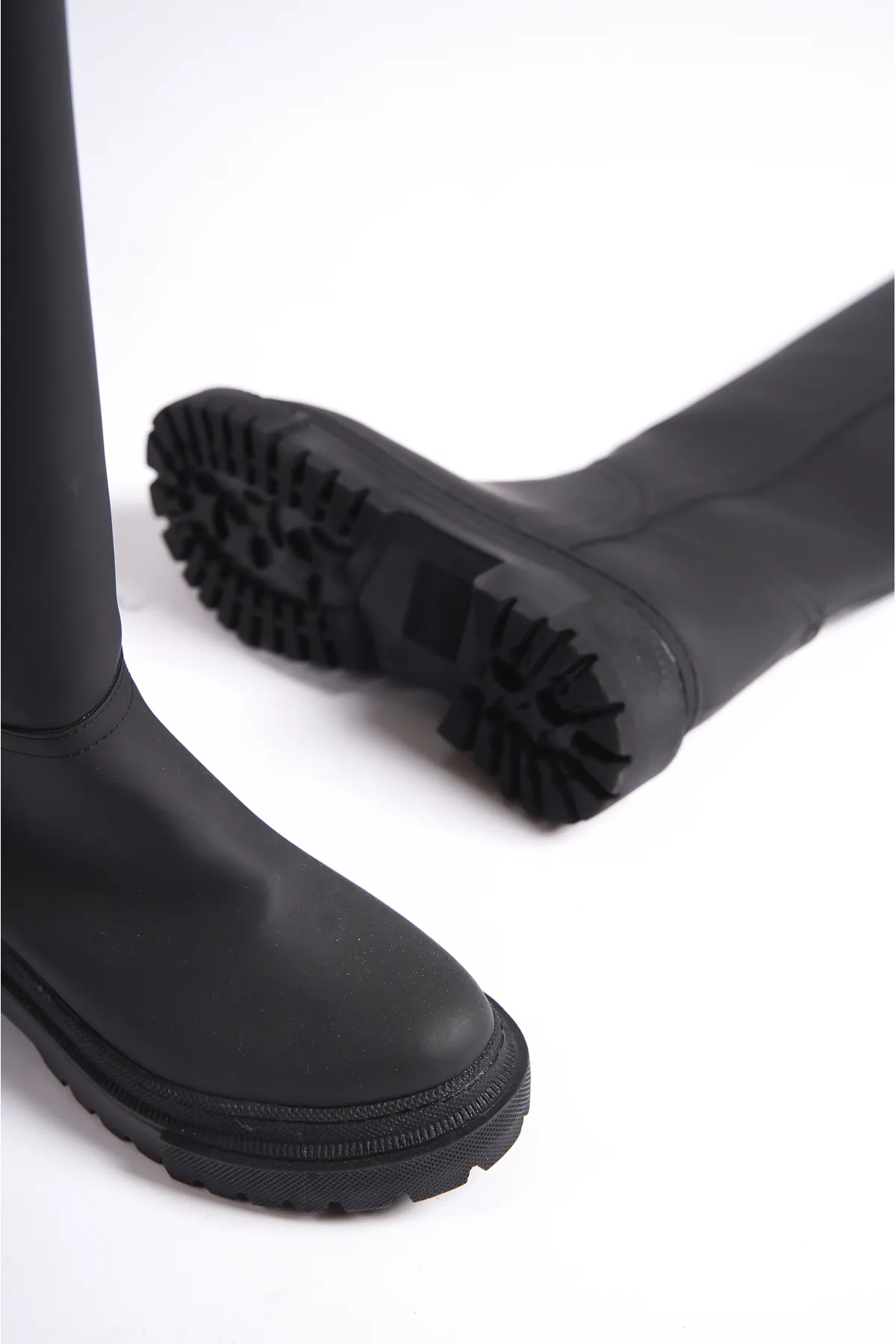 Capone Outfitters  Matte Trak-Sohlen-Damenstiefel