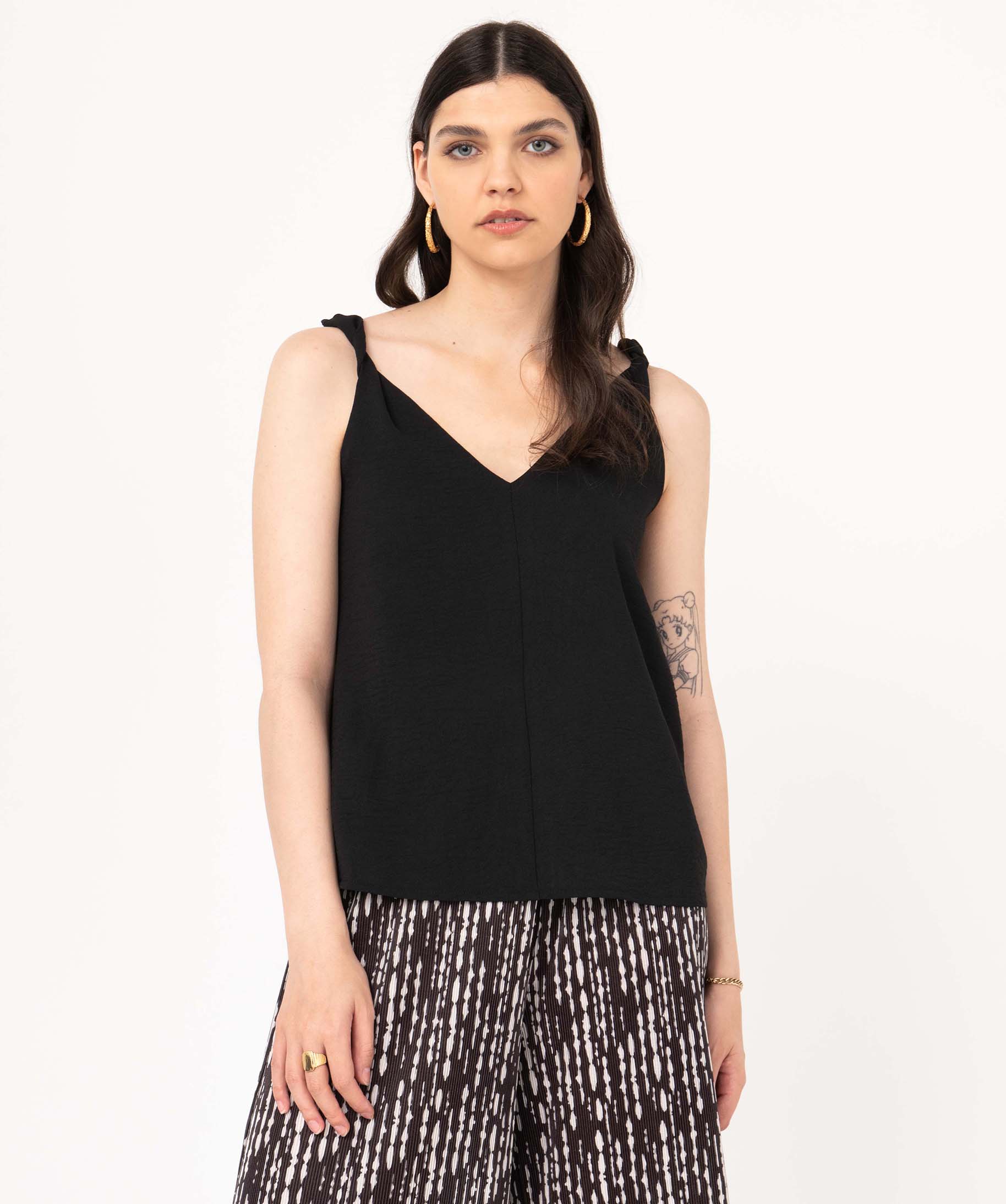 Blouse droite fluide à bretelles et col V femme noir | GEMO
