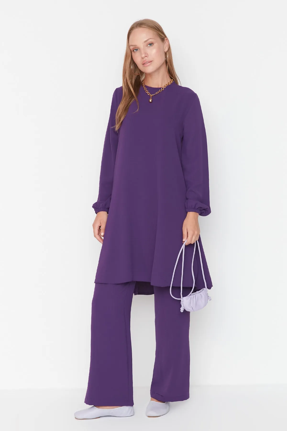 Trendyol Modest  Lila Aerobin Tunika-Hose mit elastischen Ärmeln und weitem Bein, gewebter Anzug TCTSS22US0023