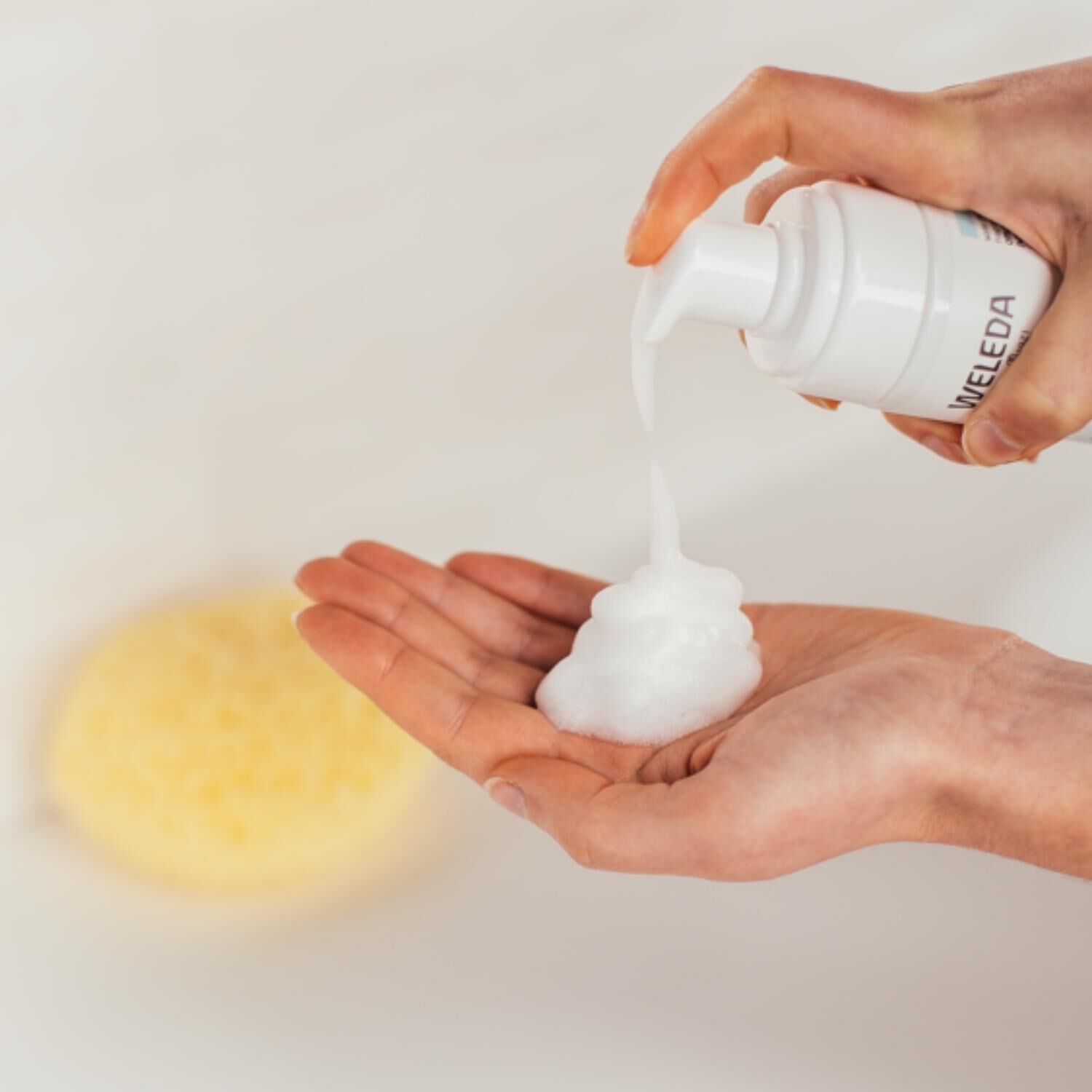 Weleda Hamamélis Mouse Nettoyante Douceur - Peaux Normales à Mixtes - 150 ml