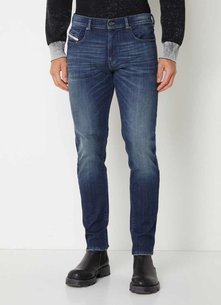 Vaqueros slim fit D-Strukt de Diesel, spălare închisă la culoare