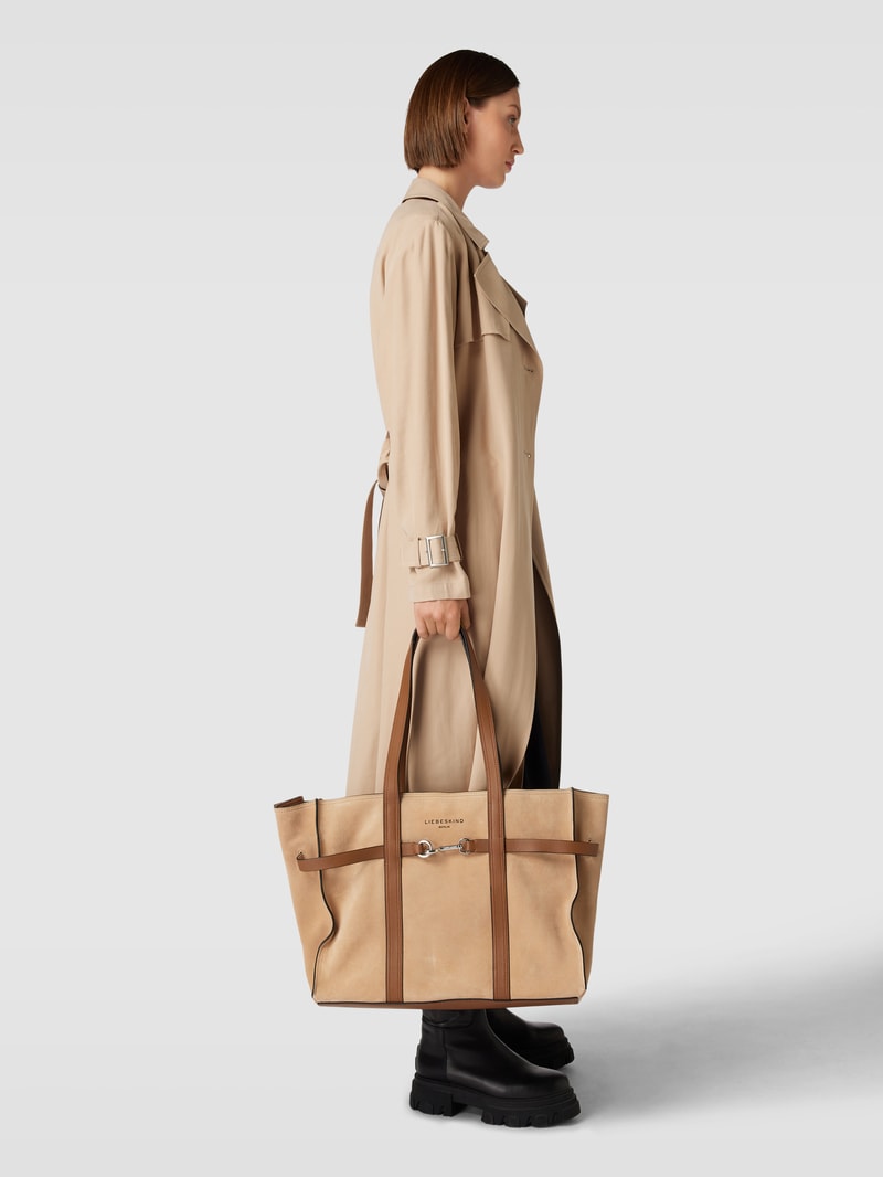 Shopper mit Label-Details Modell 'Mara' in sand
