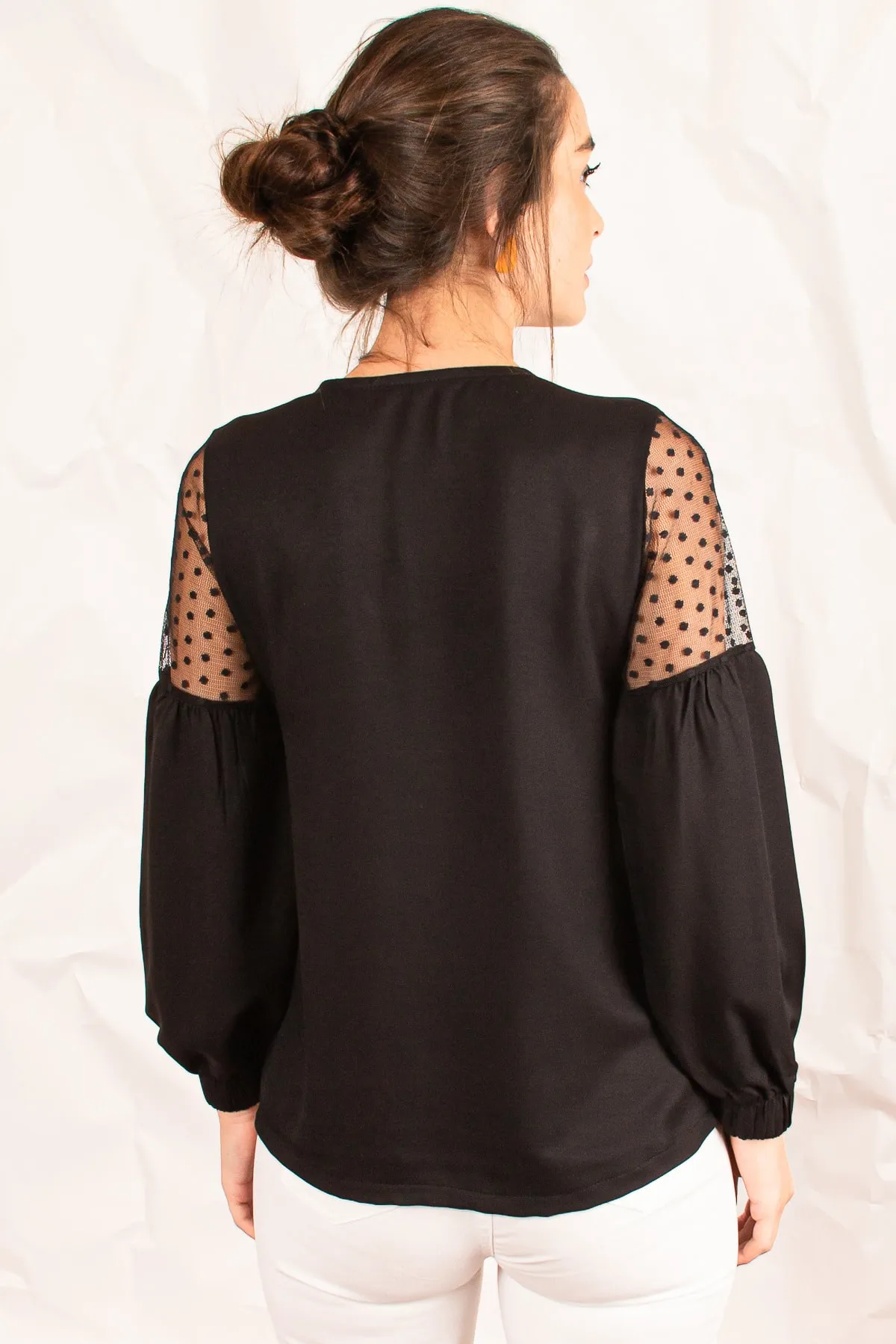 armonika  Schwarze Tüll-Ballonbluse für Damen mit V-Ausschnitt und Ärmeln ARM-20K001038