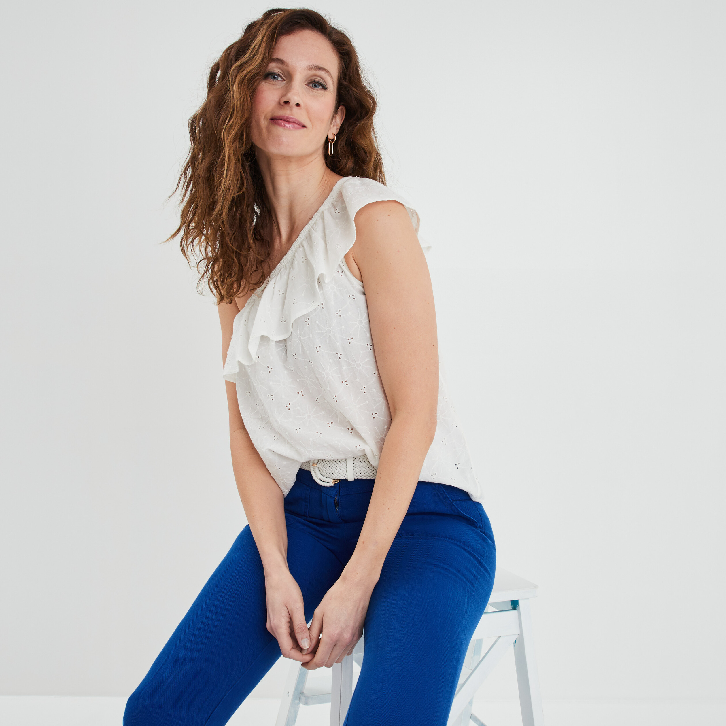 Bustier asymétrique dos ouvert à volants blanc femme | La Halle