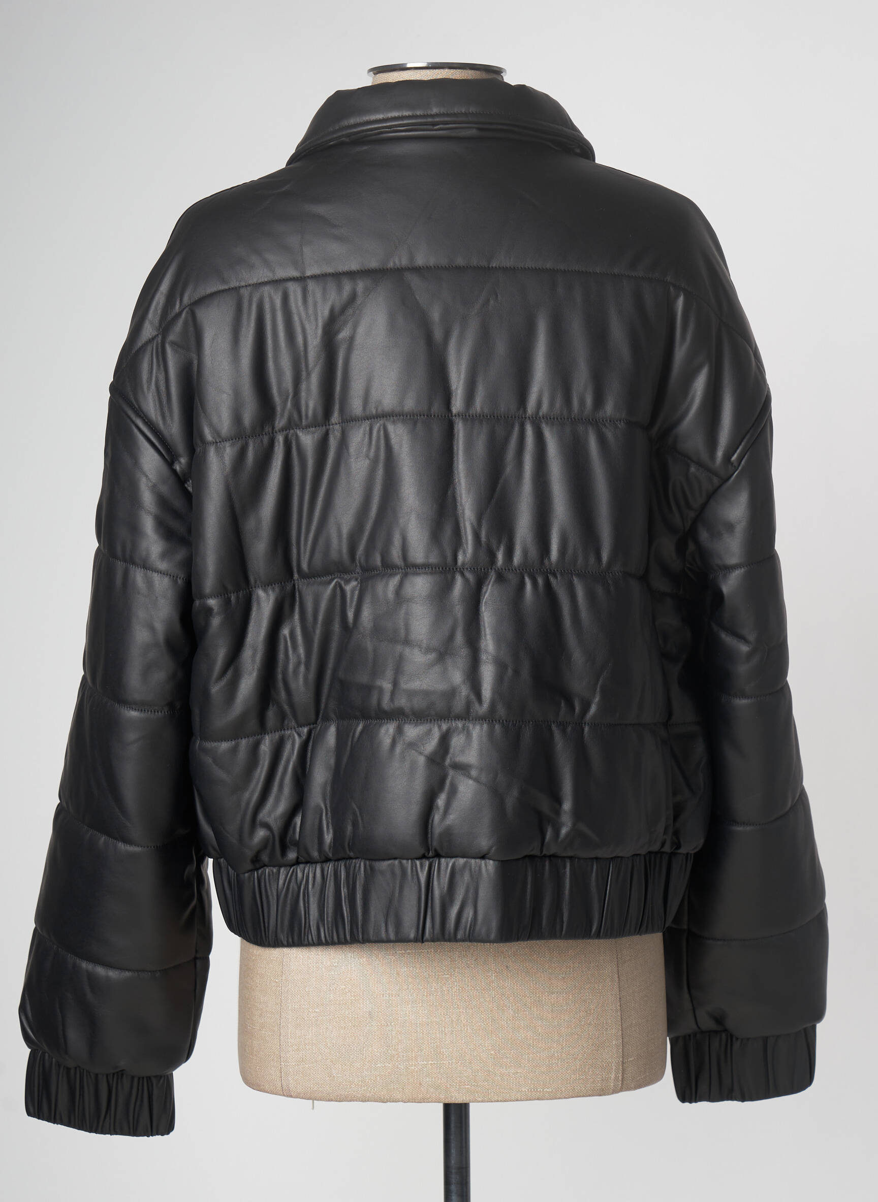 Na Kd Doudounes Femme couleur noir