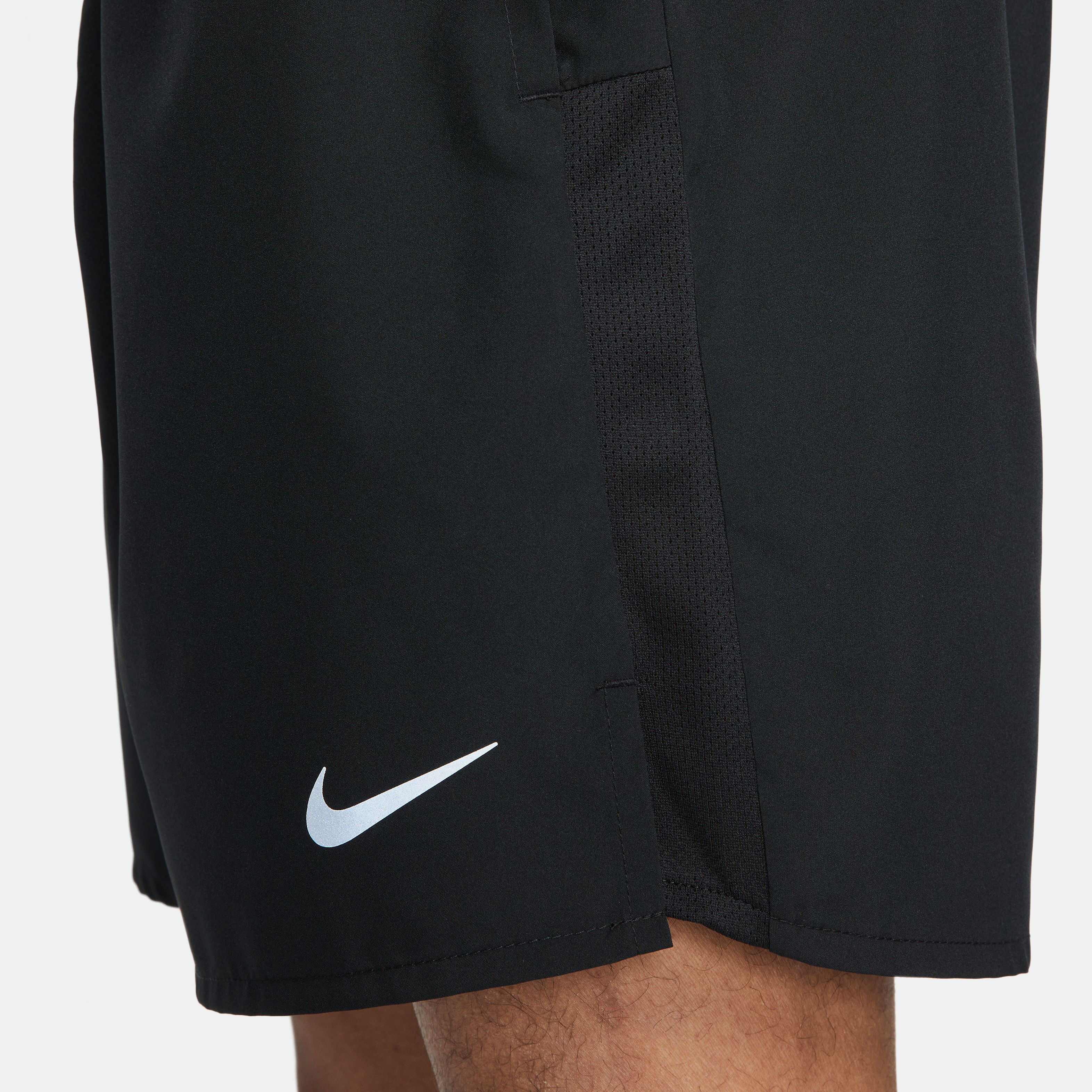 Dri-Fit Challenger Dri-Fit Challenger 7in Unlined Versatile Shorts Herren - Schwarz