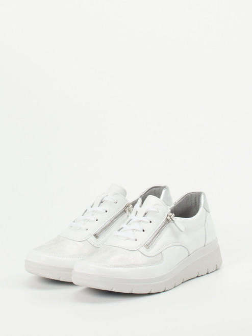 Sbeaker-26517940032 Stuppy