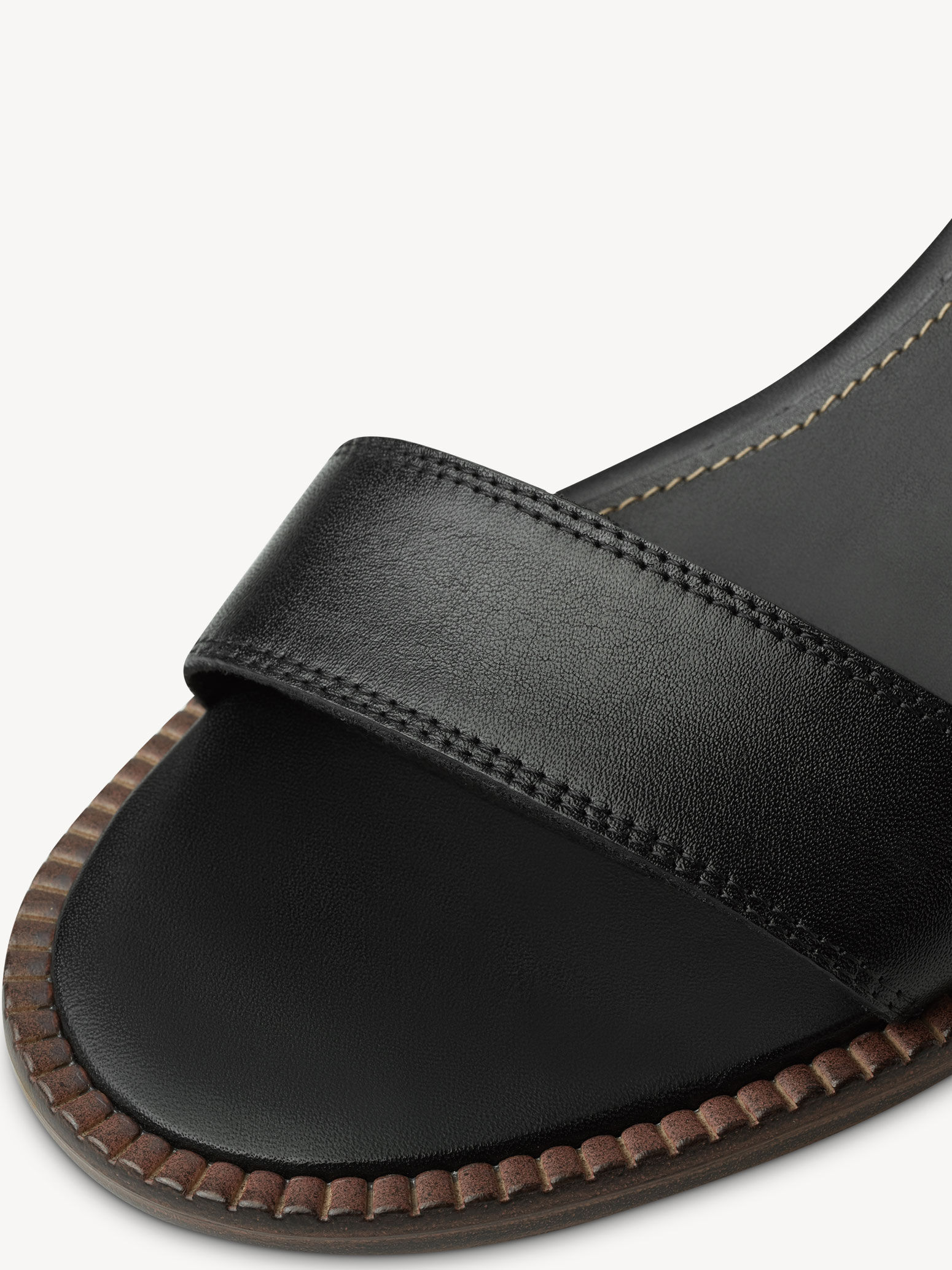 Sandale à talon en cuir - noir