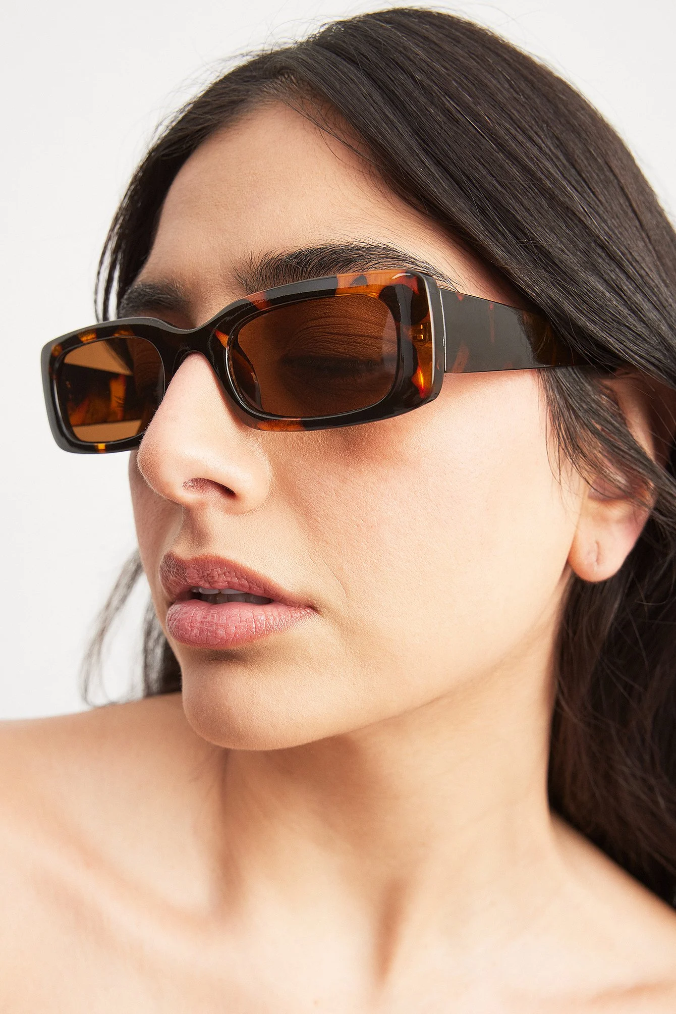 Breite Recycelte Sonnenbrille im Retro-Look