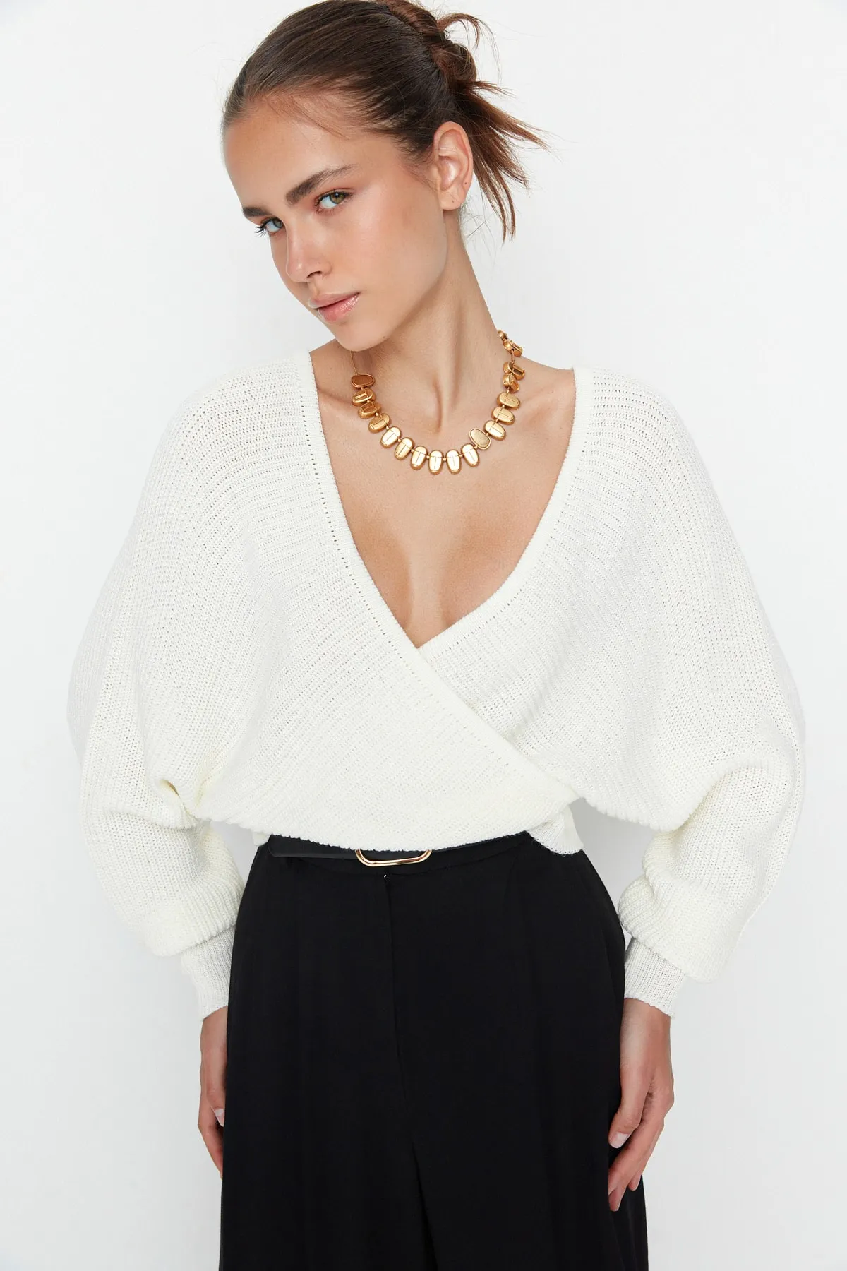 Trendyol Collection  Ecrufarbener zweireihiger Strickpullover TWOAW21KZ1277