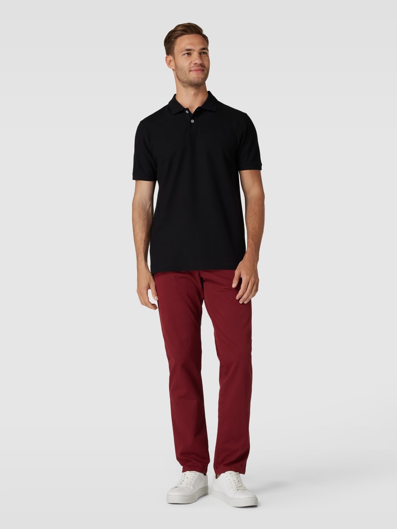 Chino mit französischen Eingrifftaschen in bordeaux rot