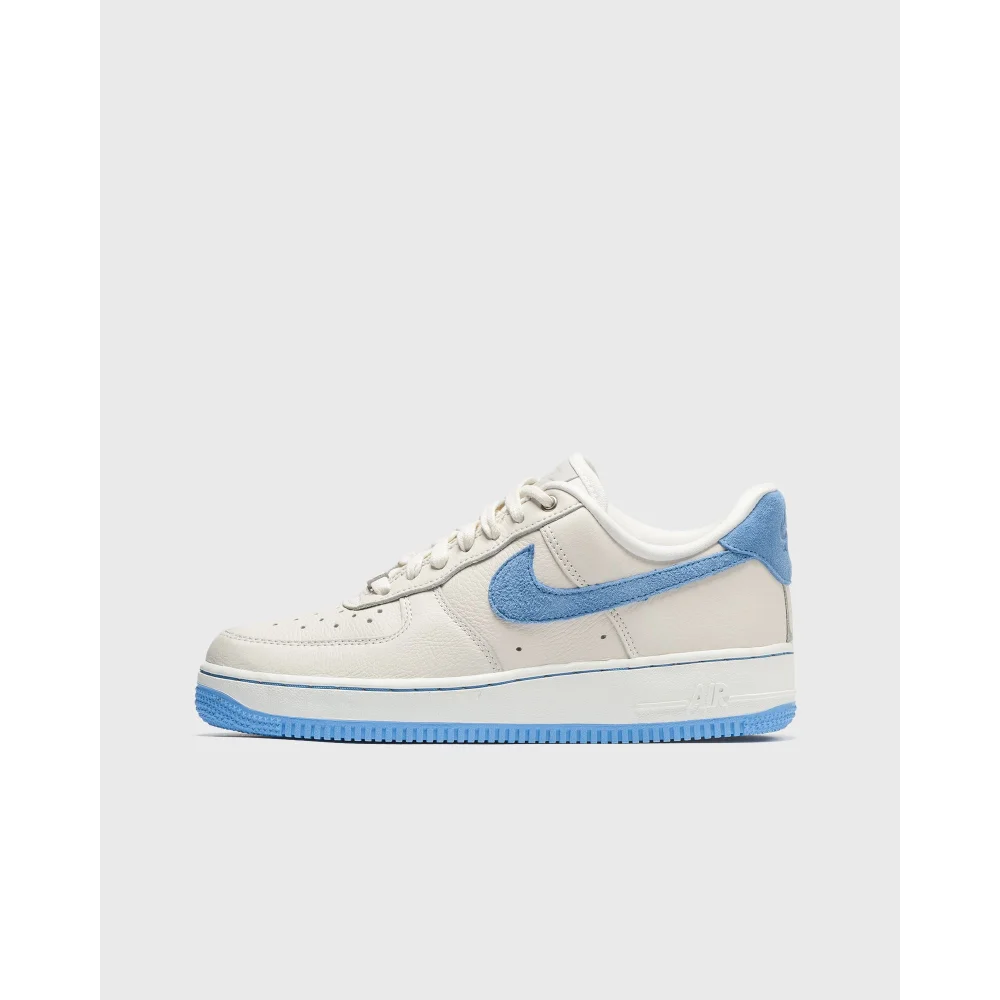 Nike Air Force 1 WMNS LXX DX1193-100 / weiss