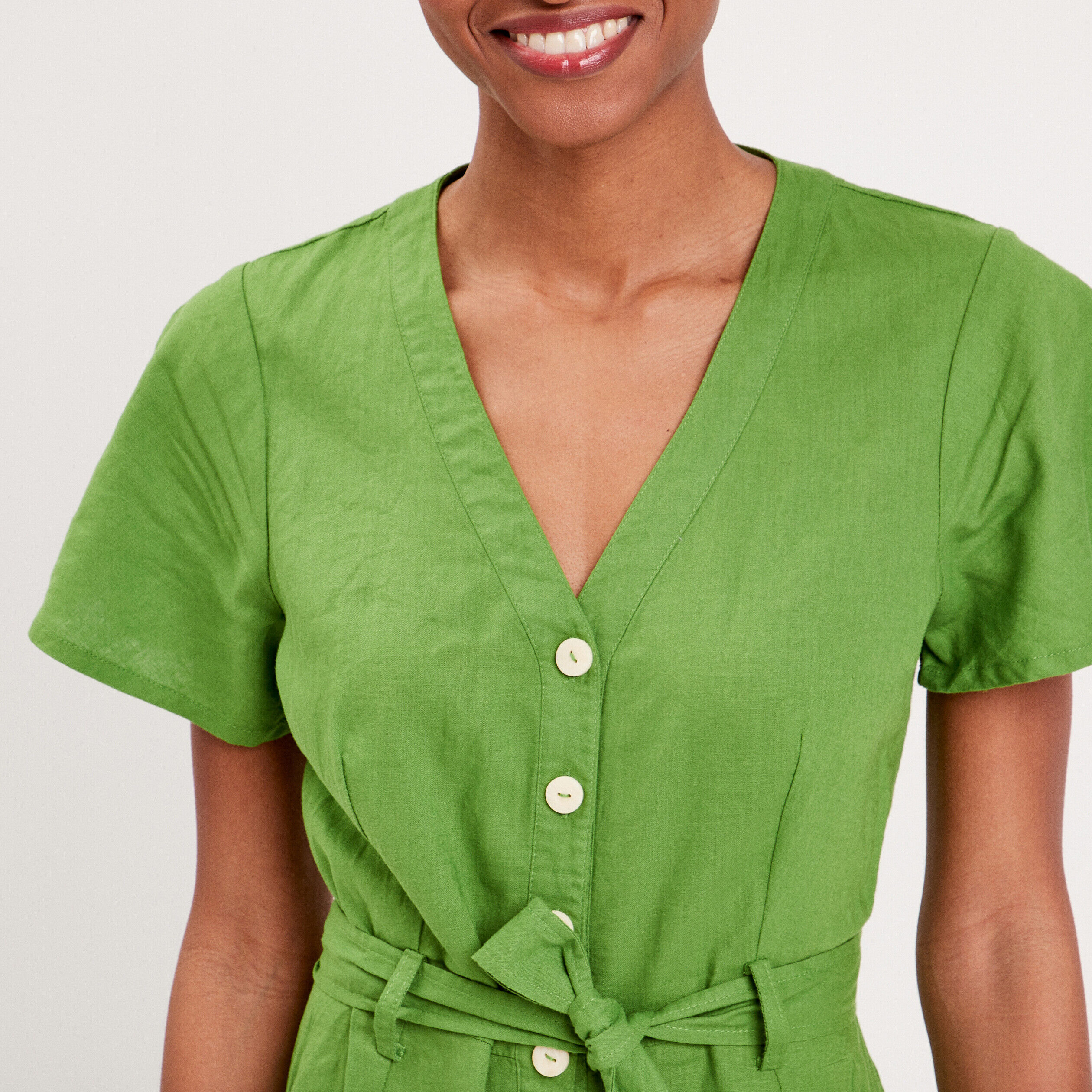 Robe boutonnée à manches courtes vert femme | Cache Cache