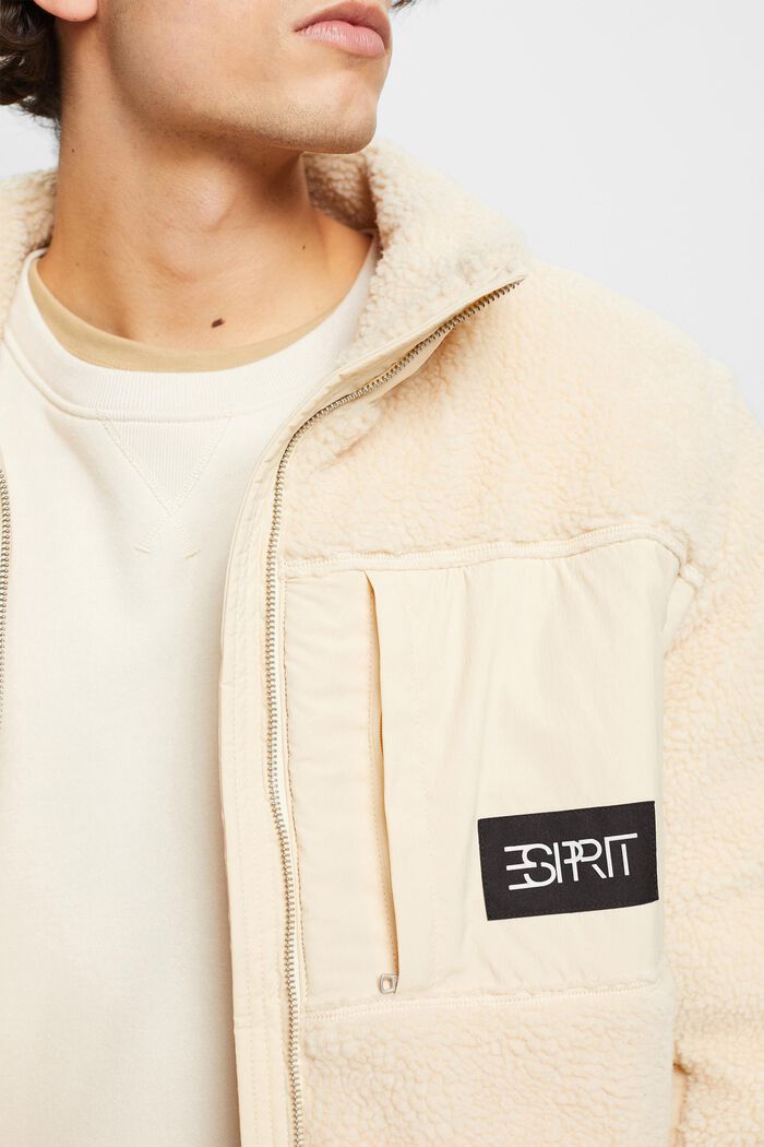 Sherpa-Jacke in abgenähtem Design