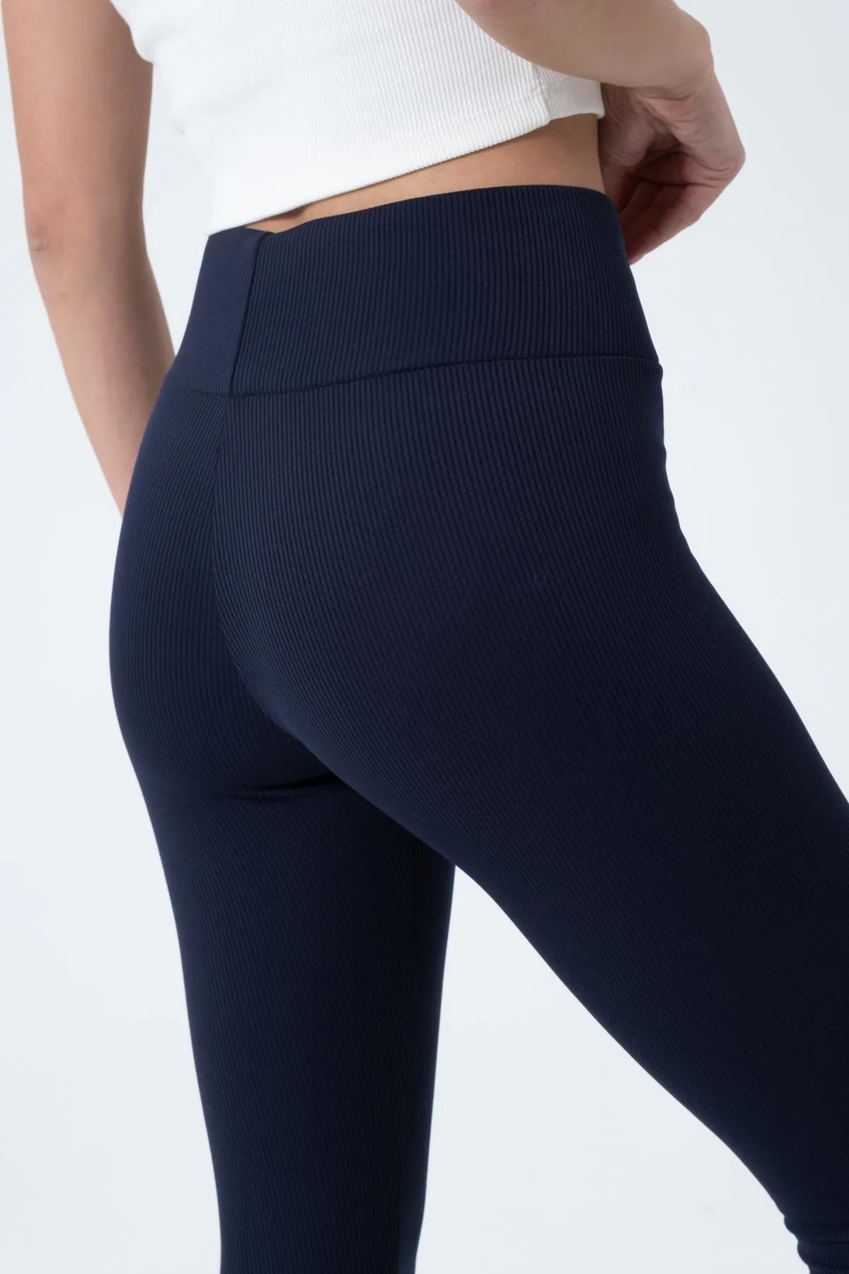 Domoda  Marineblaue Fleece-Innenseite, elastisch, erhöht, gerippt, geraffte Interlock-Winterstrick-Leggings @verona