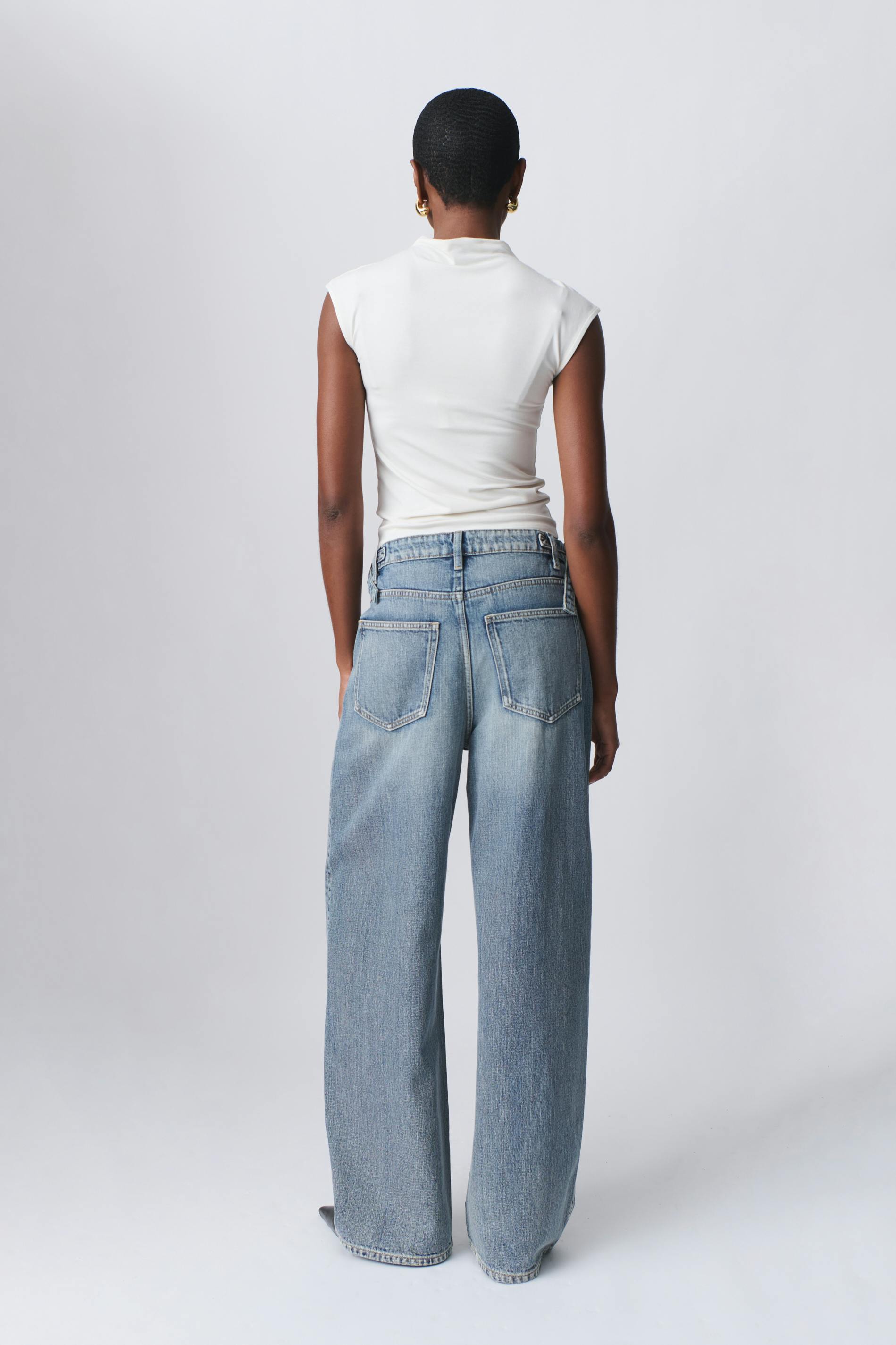 Adjustable waist jeans