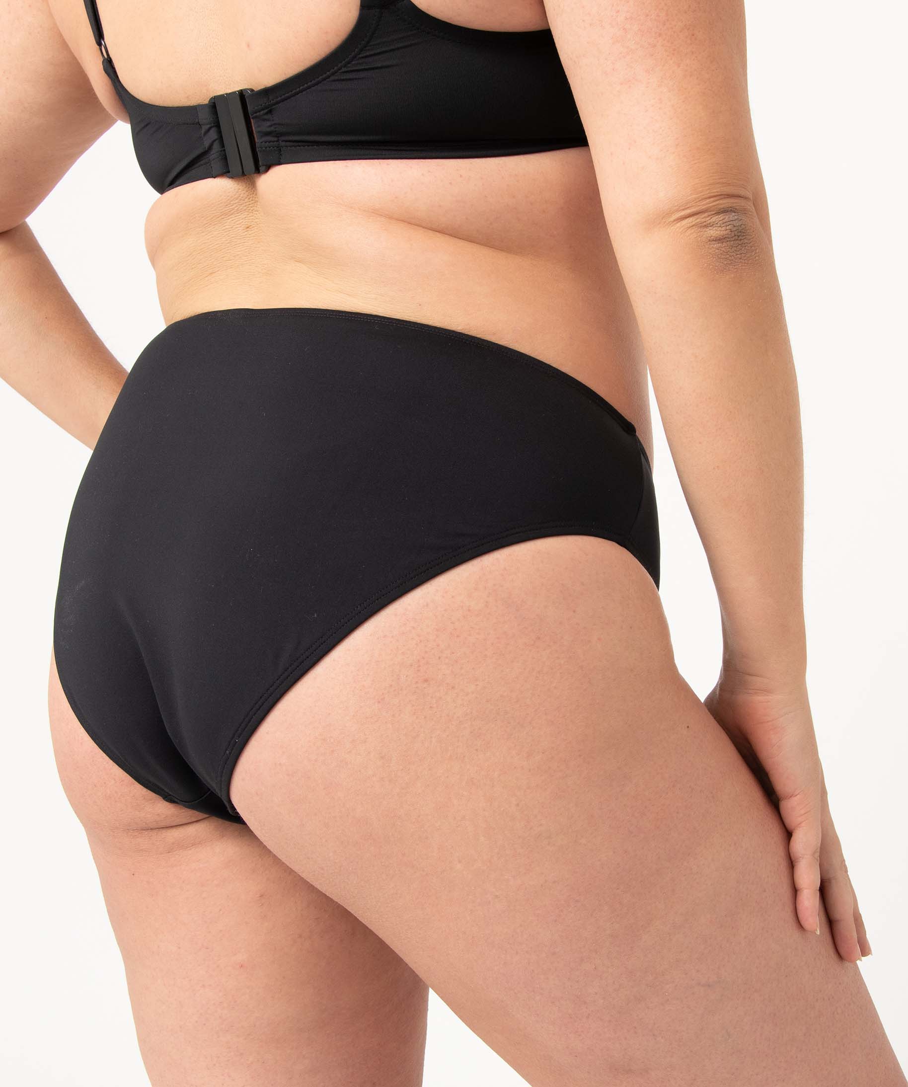 Bas de maillot de bain femme grande taille coupe classique noir | GEMO