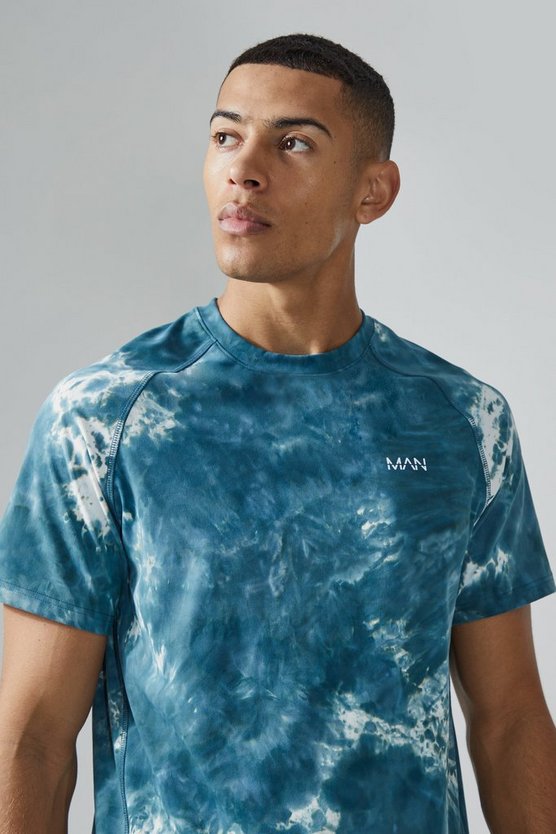 Man Active Batik T-Shirt