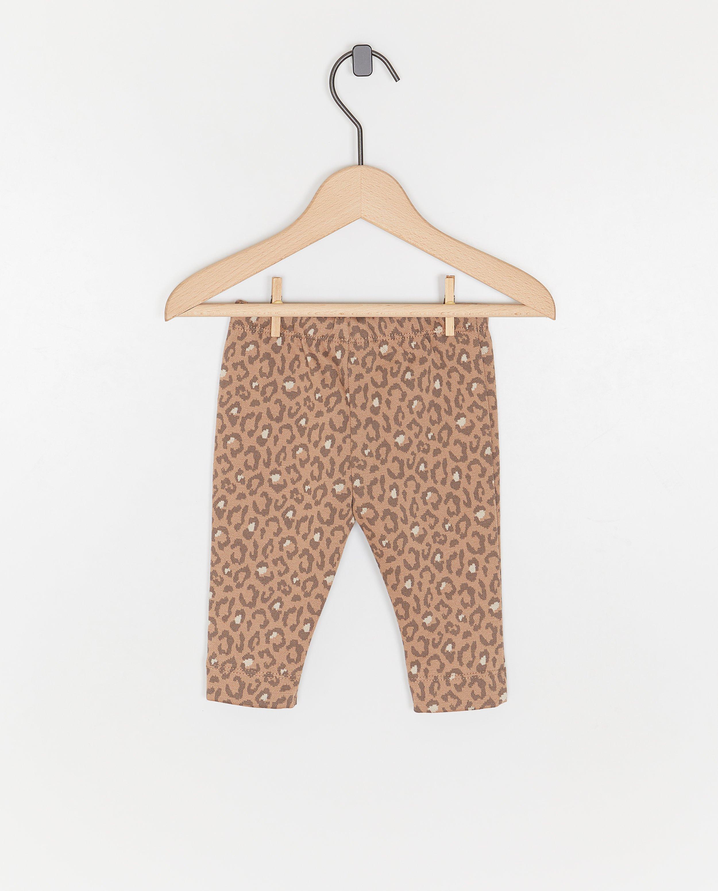 Pantaloni maro cu imprimeu leopard pentru nou-născuți 50-68
