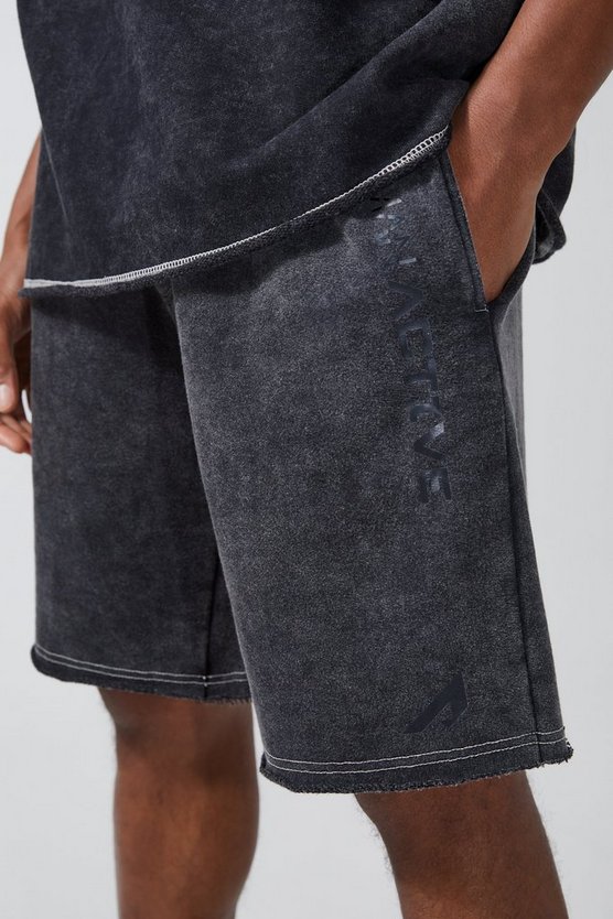 Active Shorts mit Acid-Waschung