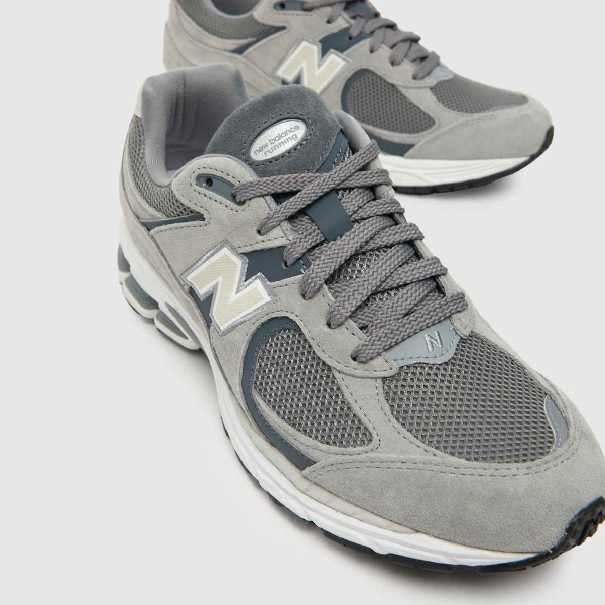 New Balance 2002r träningsskor i vitt och grått