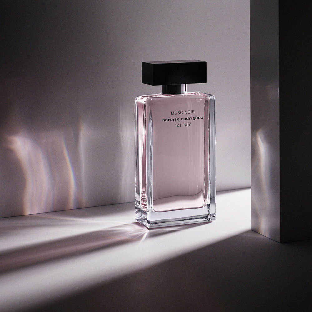 Narciso Rodriguez for her musc noir Eau de Parfum  florientale musquée