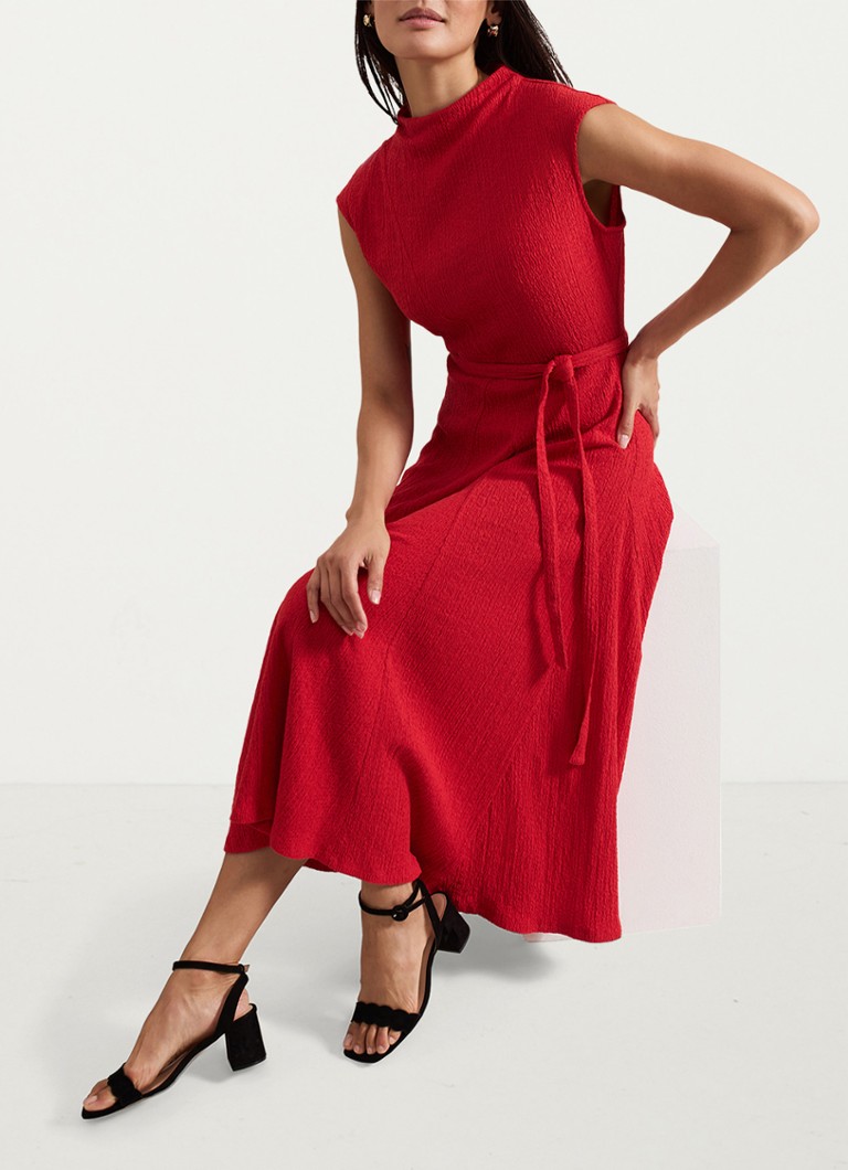 Vestido midi Ophelia texturizado de Phase Eight con cinturón para anudar.