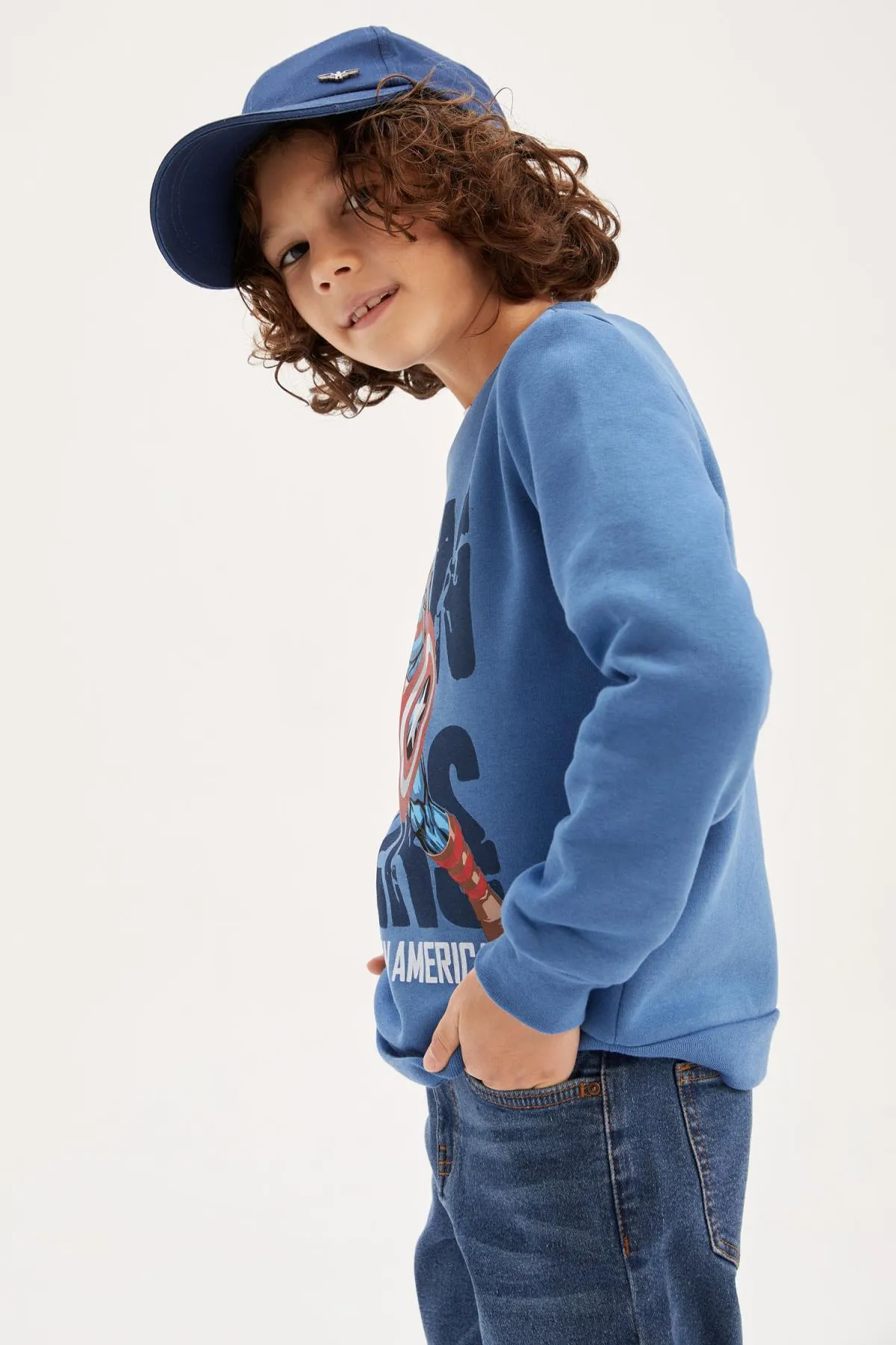 DeFacto  Marvel Avengers Rundhals-Sweatshirt für Jungen