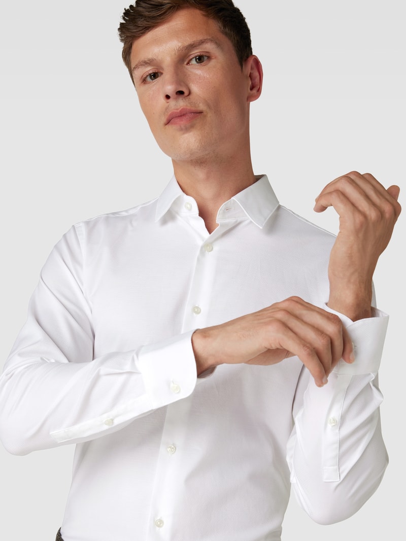 Slim Fit Business-Hemd mit Kentkragen Modell 'HANK' in weiß