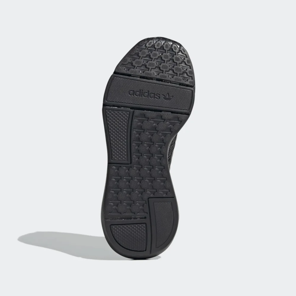 adidas Swift Run 22 GW8166 / schwarz