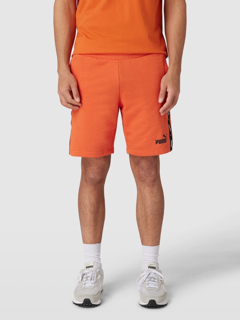 Sweatshorts mit Label-Print in hellrot